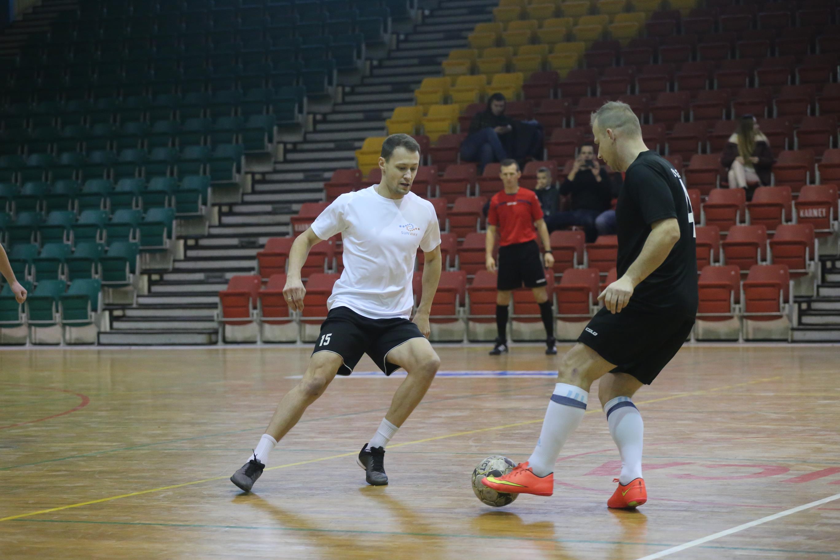 Legnicka Liga Halowa: Fire umocnił się na prowadzeniu
