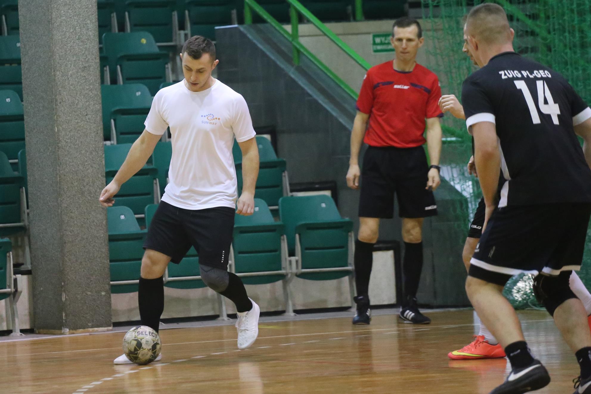 Legnicka Liga Halowa: Fire umocnił się na prowadzeniu