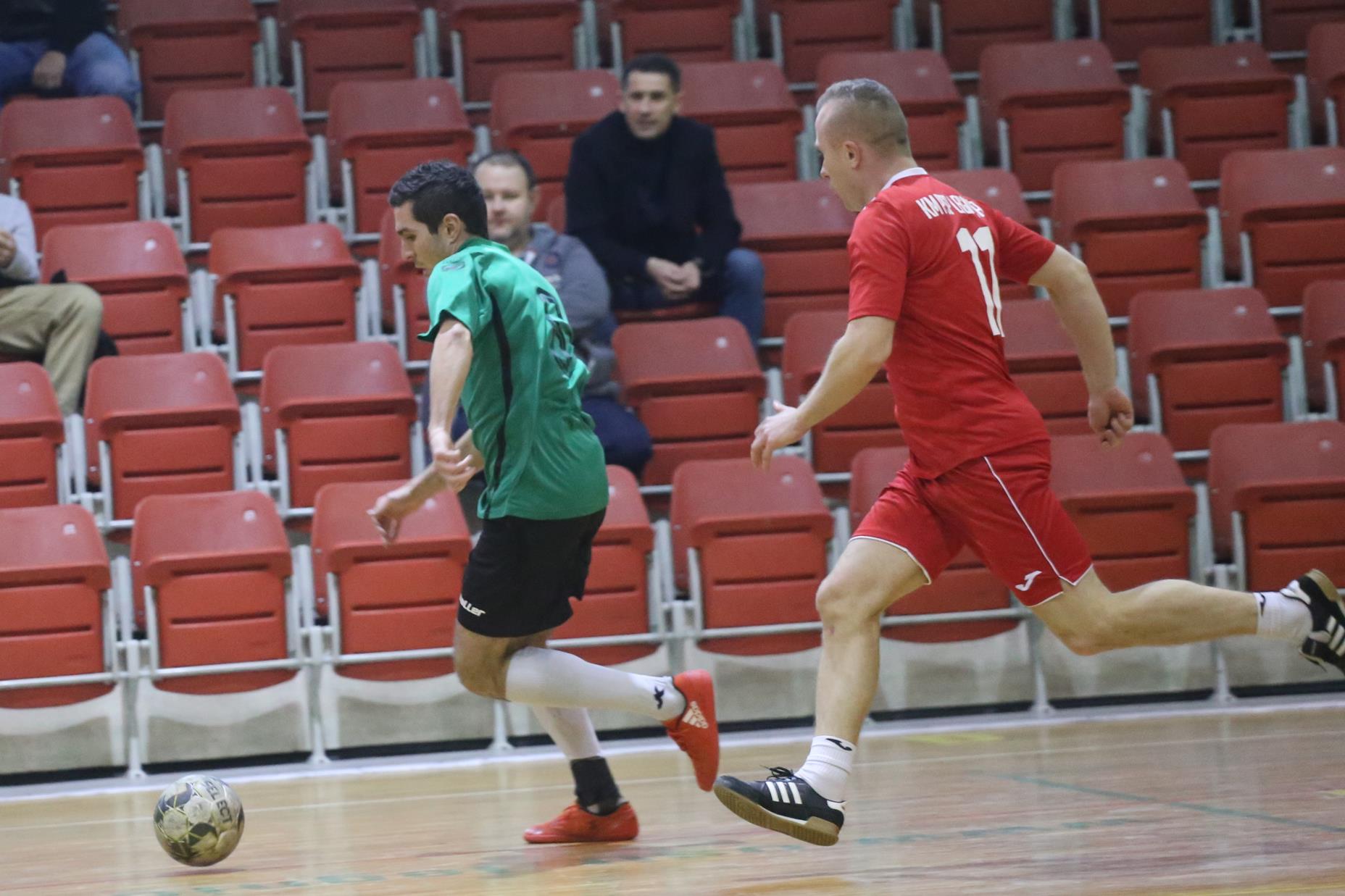 Legnicka Liga Halowa: Fire umocnił się na prowadzeniu