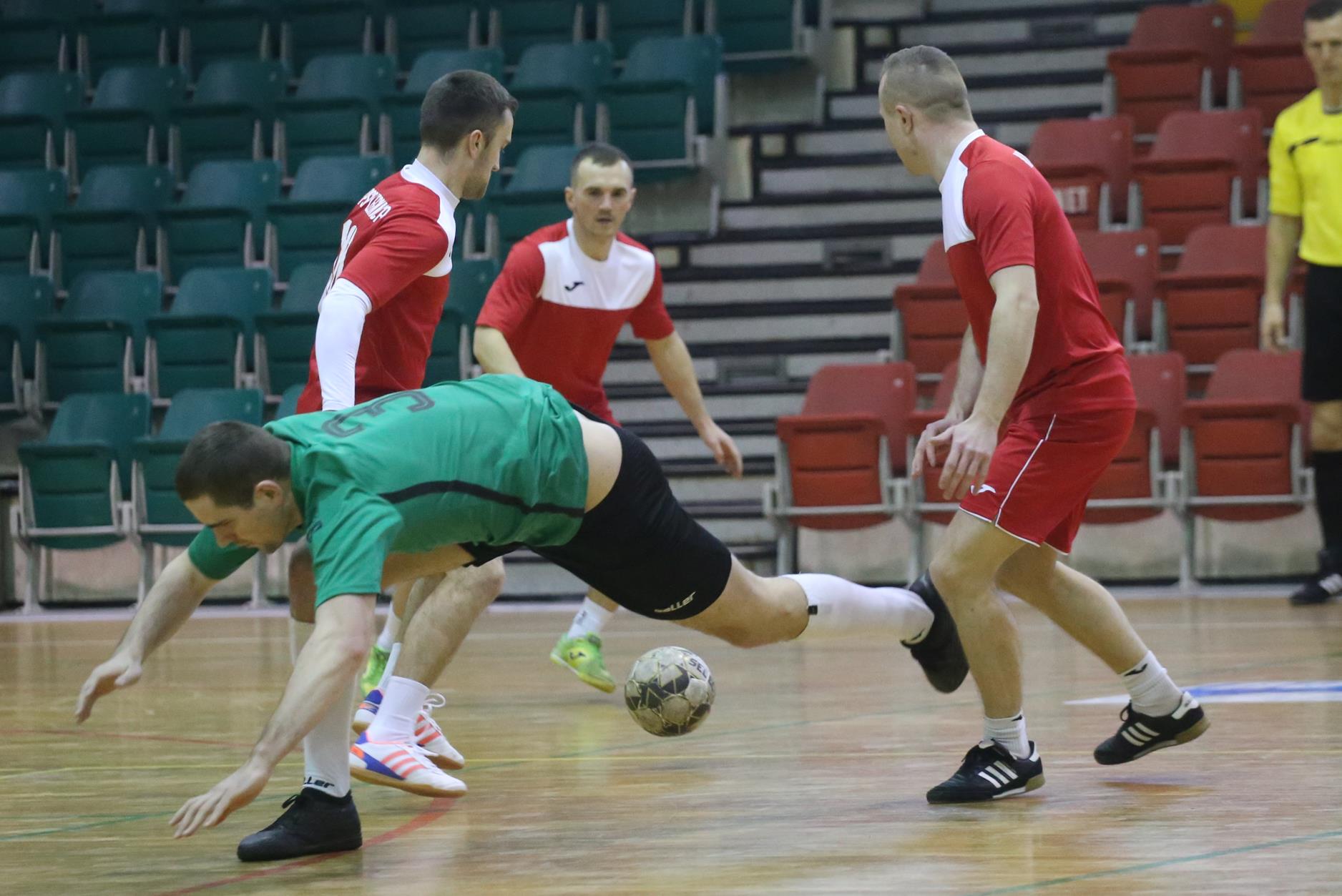 Legnicka Liga Halowa: Fire umocnił się na prowadzeniu