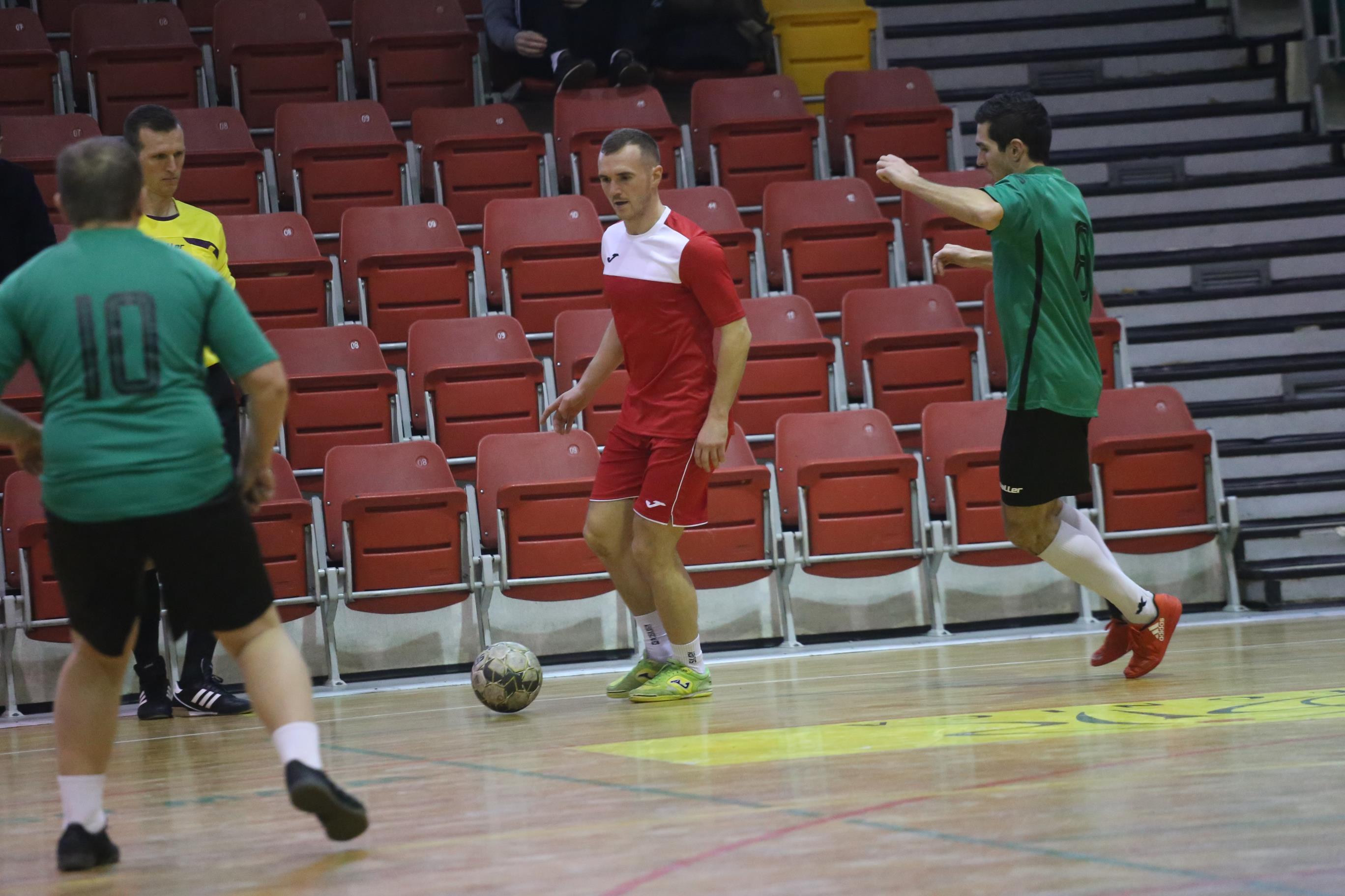 Legnicka Liga Halowa: Fire umocnił się na prowadzeniu