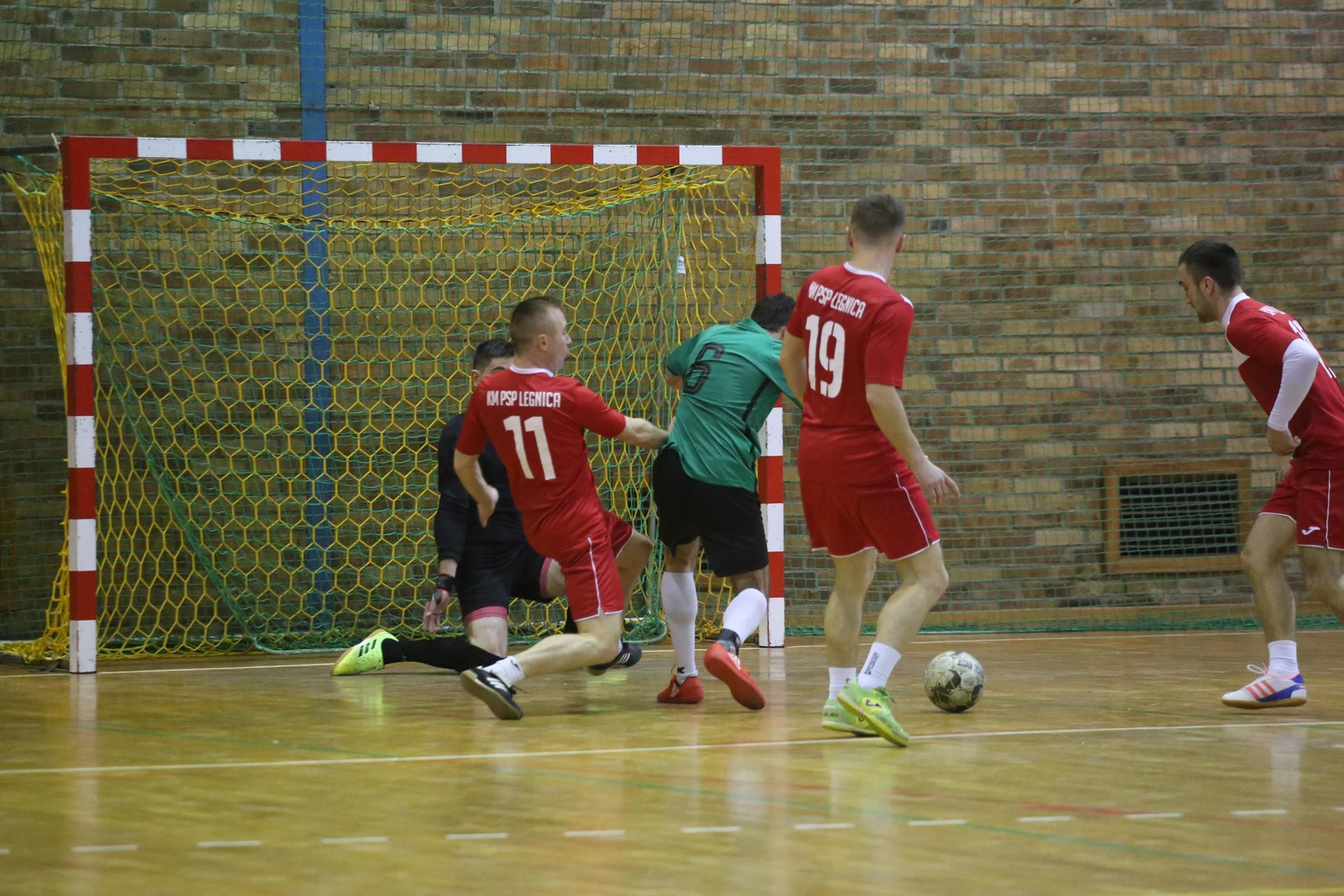 Legnicka Liga Halowa: Fire umocnił się na prowadzeniu
