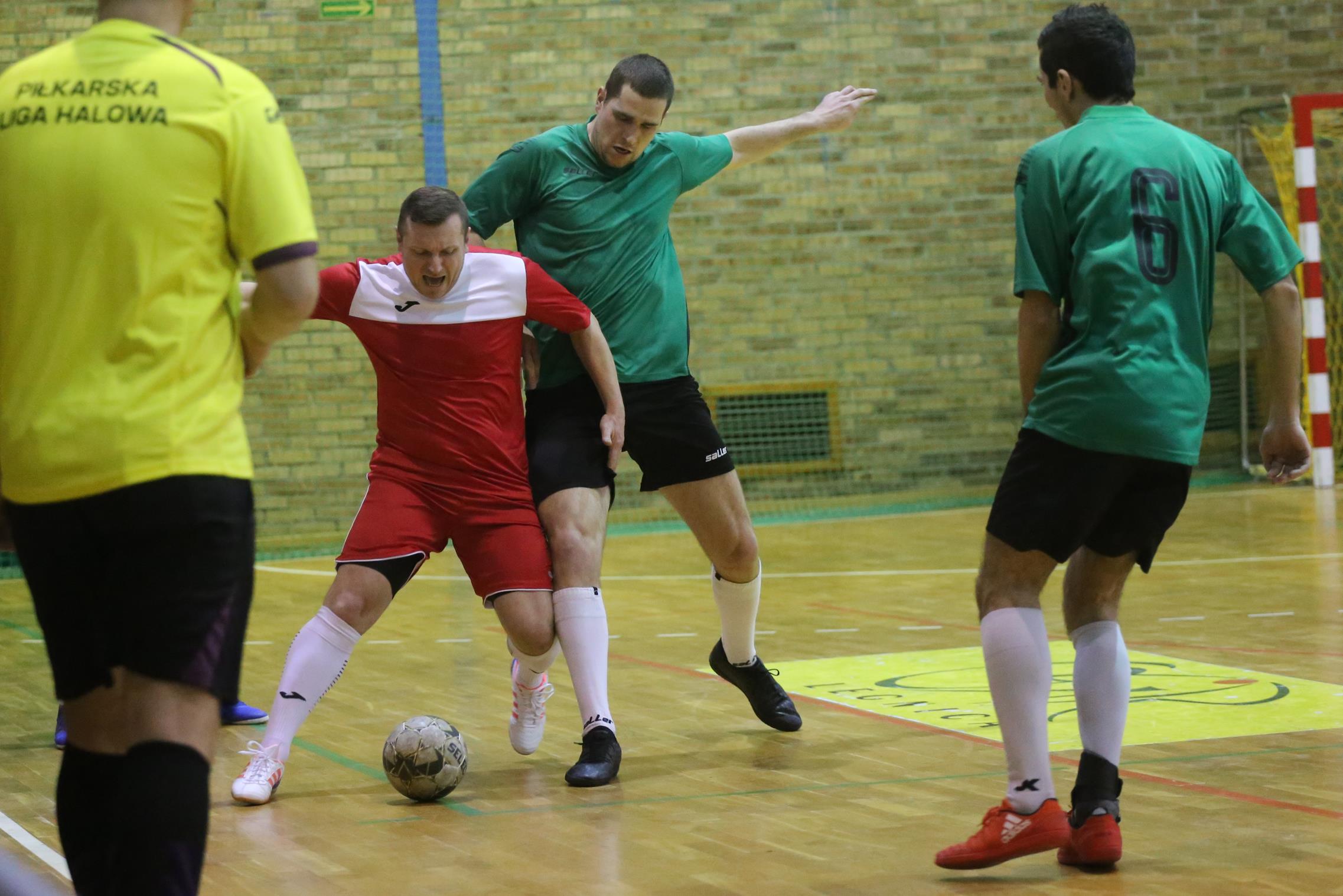 Legnicka Liga Halowa: Fire umocnił się na prowadzeniu