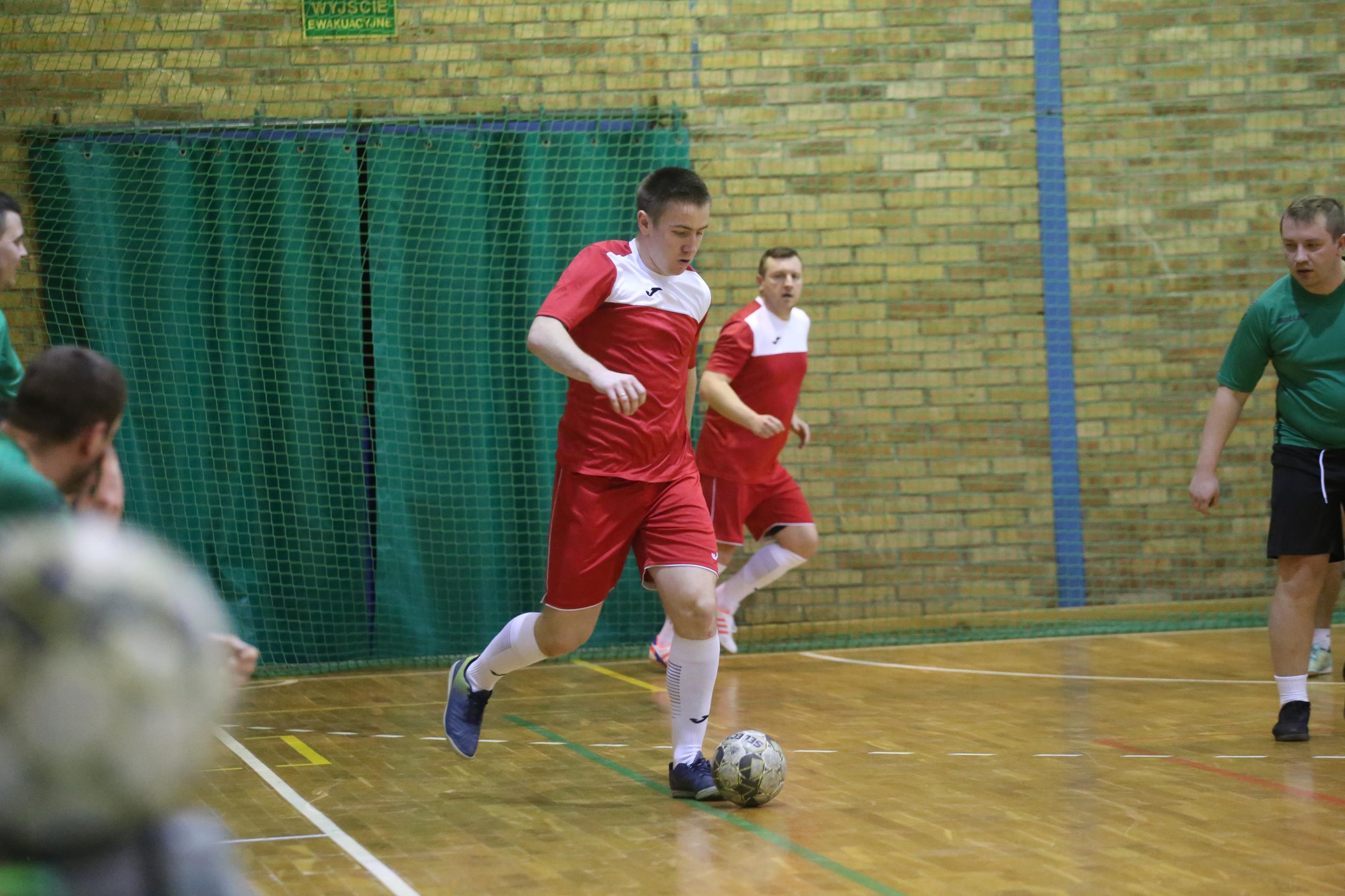Legnicka Liga Halowa: Fire umocnił się na prowadzeniu