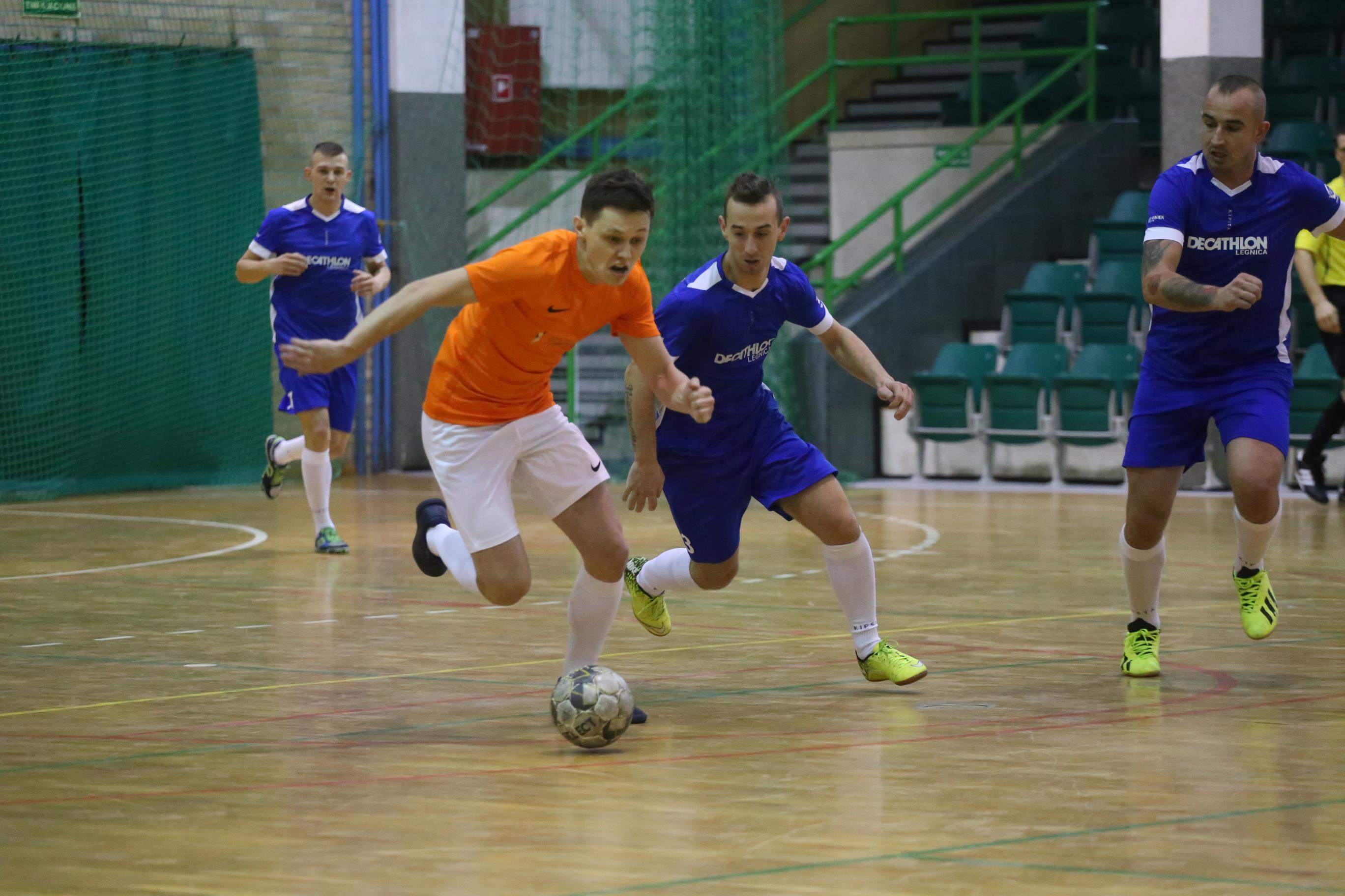 Legnicka Liga Halowa: Fire umocnił się na prowadzeniu