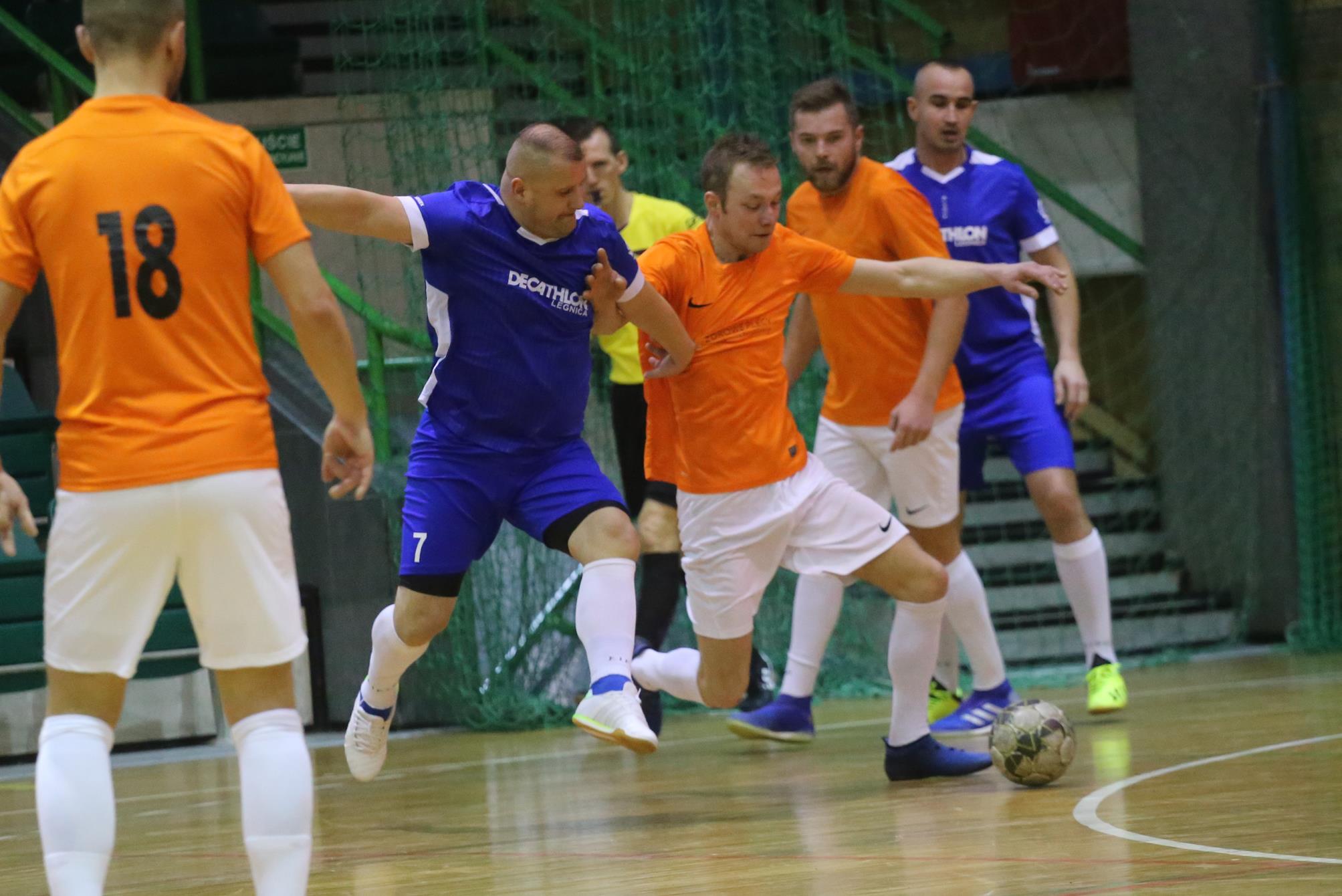 Legnicka Liga Halowa: Fire umocnił się na prowadzeniu
