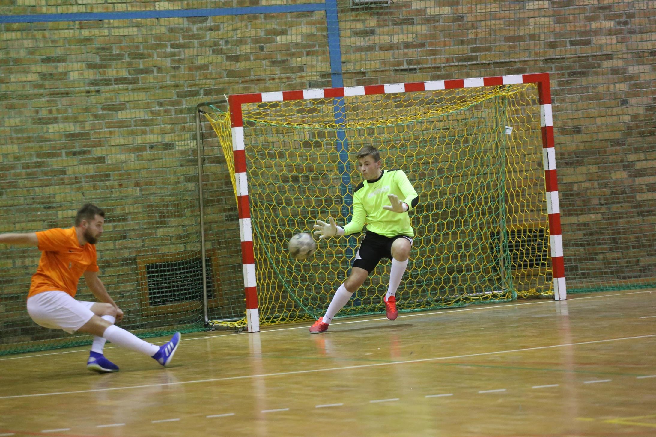 Legnicka Liga Halowa: Fire umocnił się na prowadzeniu