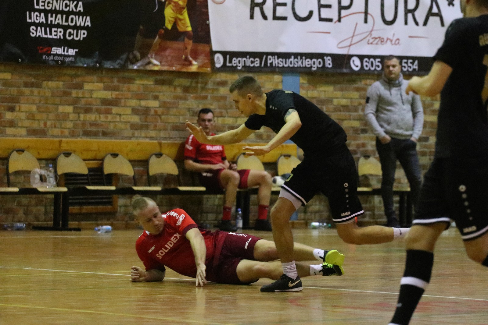 Legnicka Liga Halowa: Fire umocnił się na prowadzeniu