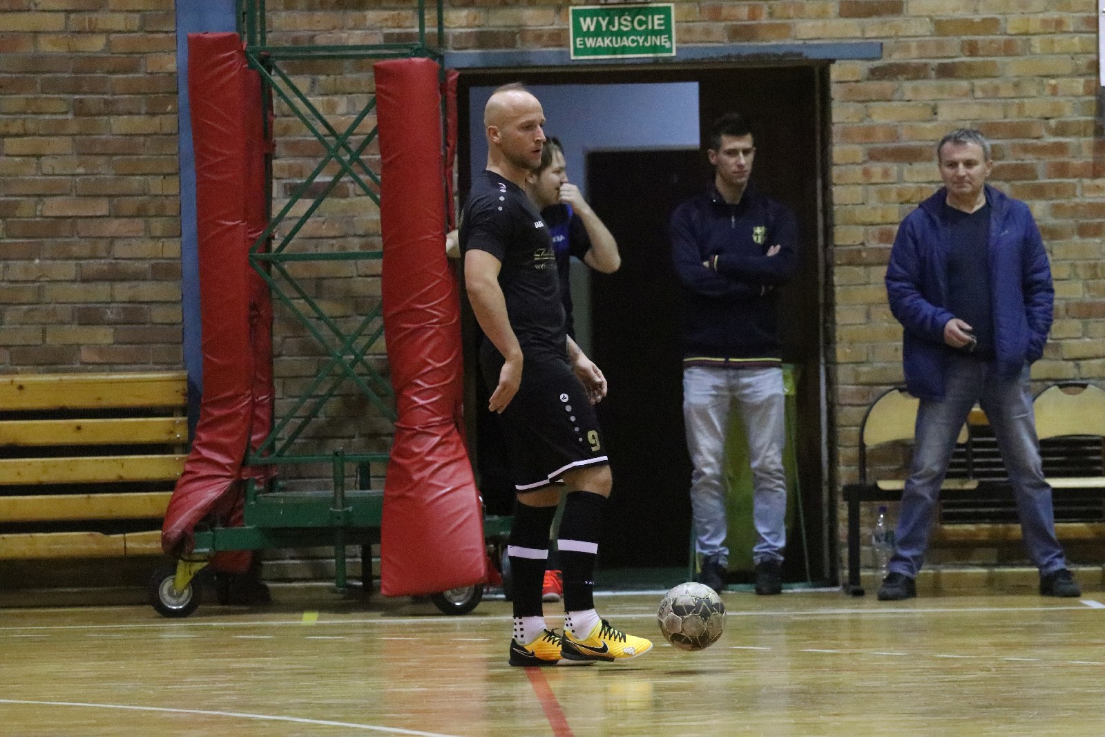 Legnicka Liga Halowa: Fire umocnił się na prowadzeniu