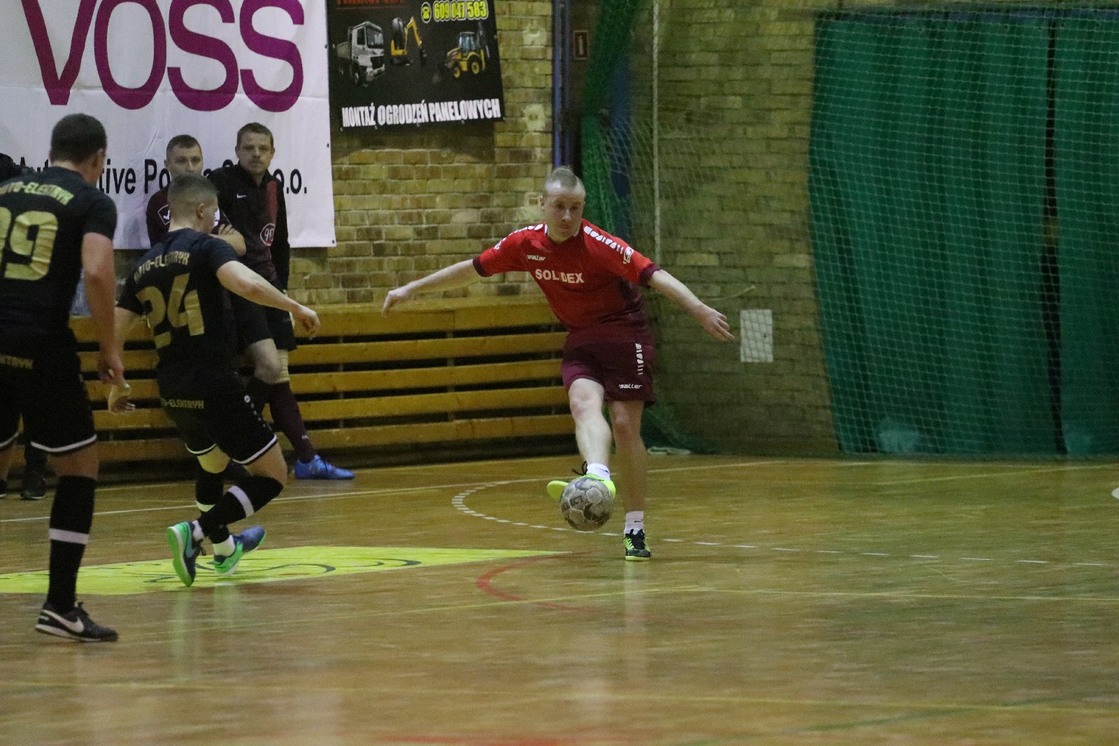 Legnicka Liga Halowa: Fire umocnił się na prowadzeniu