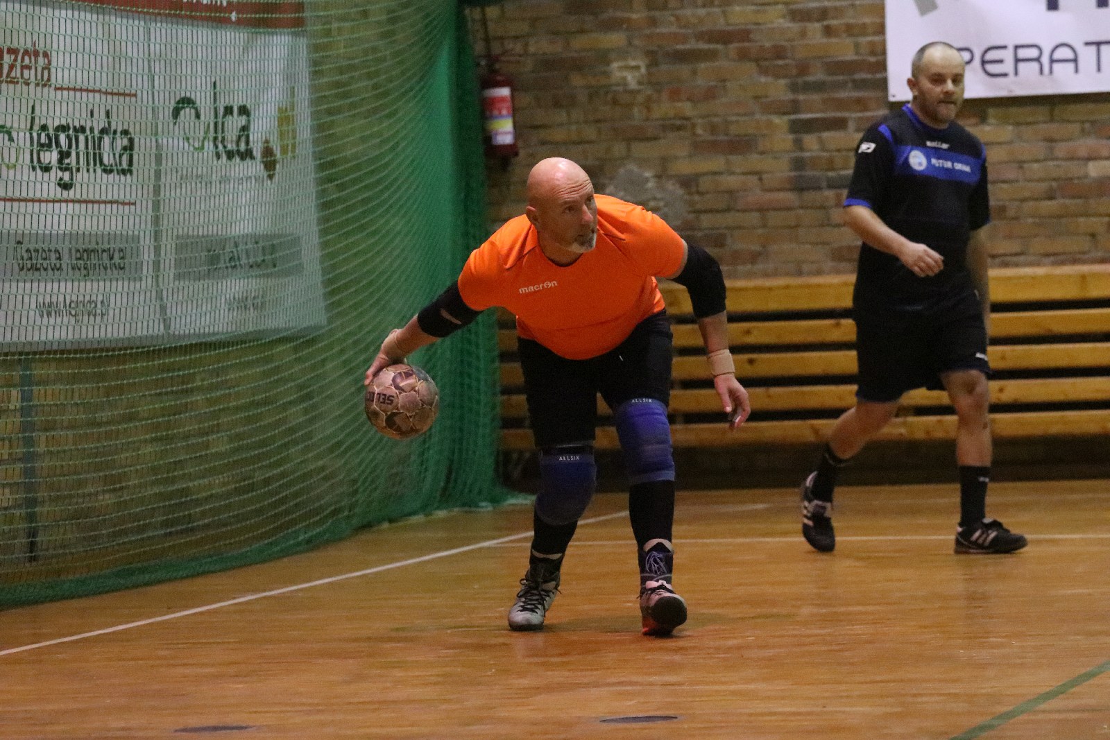 Legnicka Liga Halowa: Fire umocnił się na prowadzeniu
