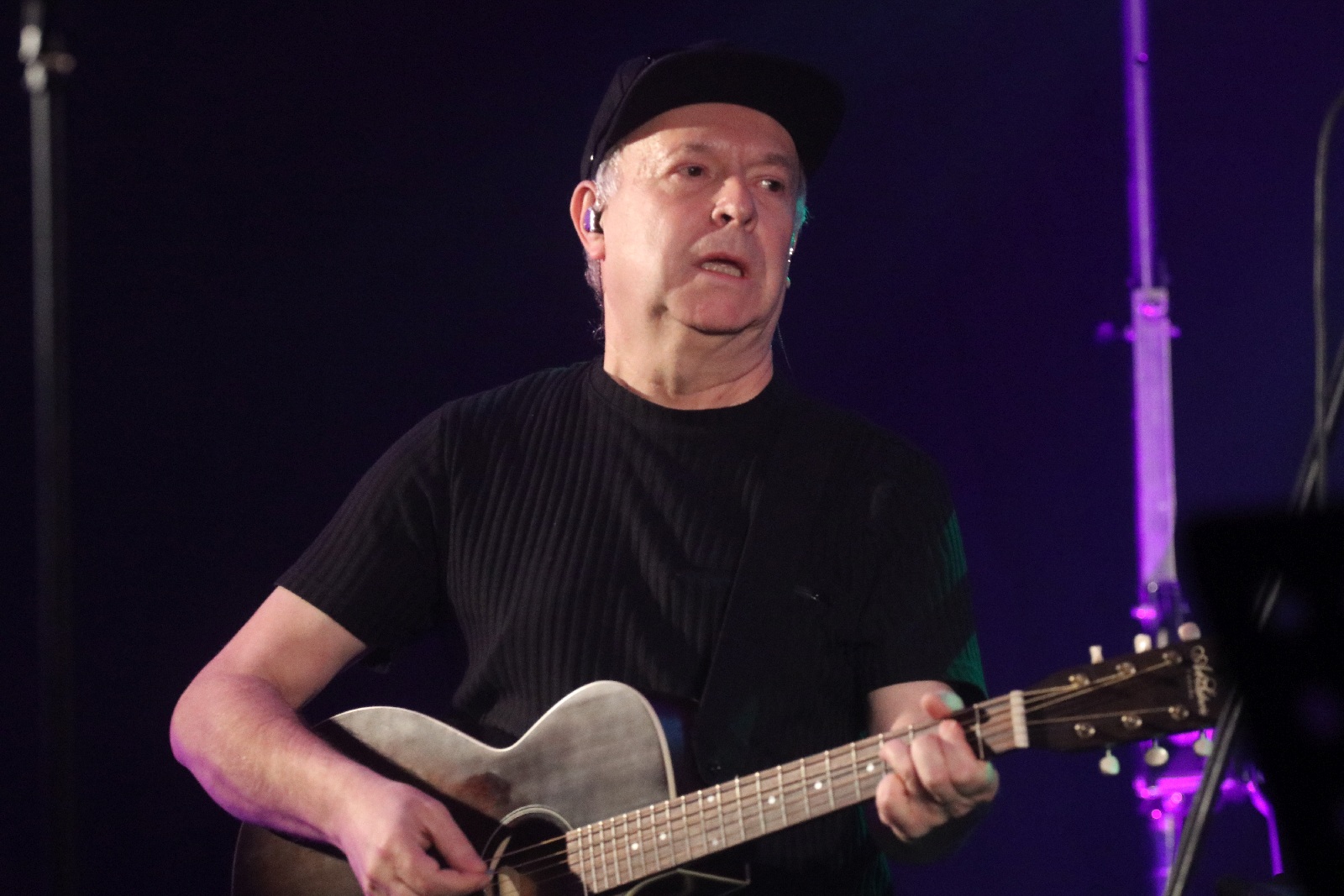 Sztywny Pal Azji na koncercie akustycznym w Kunicach