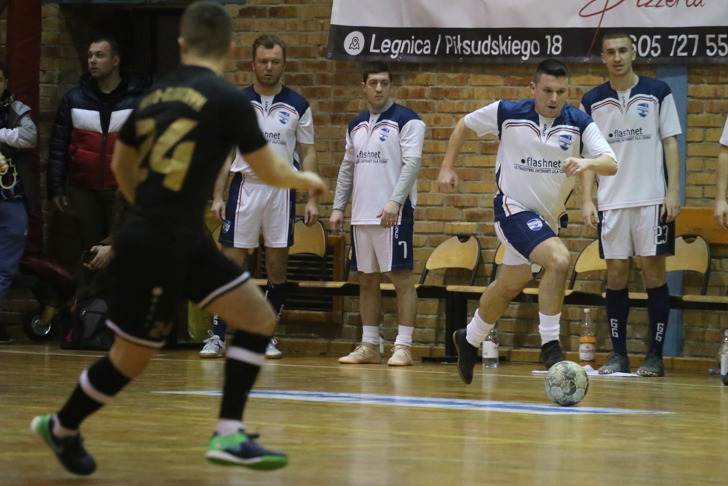 Legnicka Liga Halowa: Łobodziński i spółka pokonali mistrza