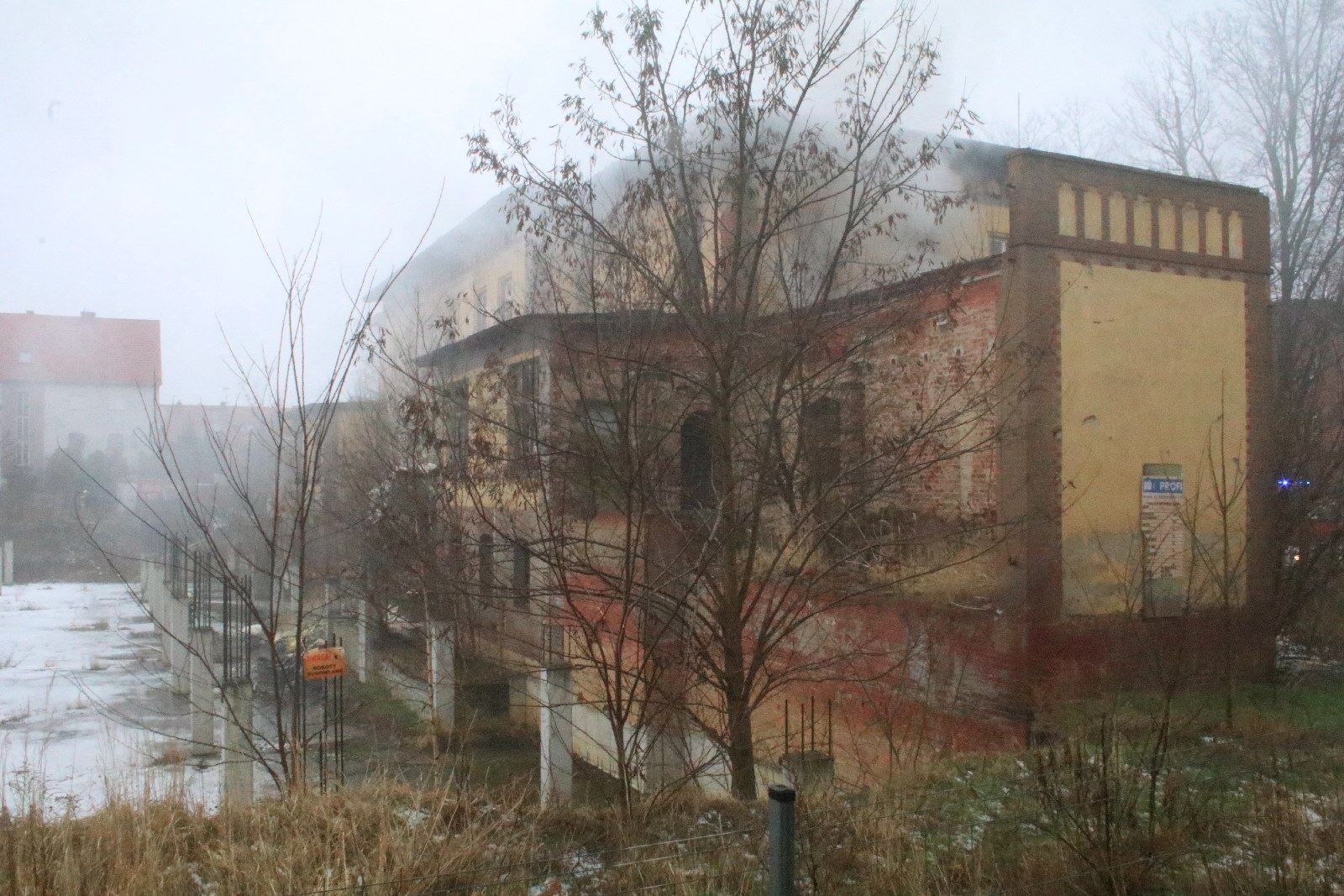 Pożar pustostanu przy ulicy Lindego                        
