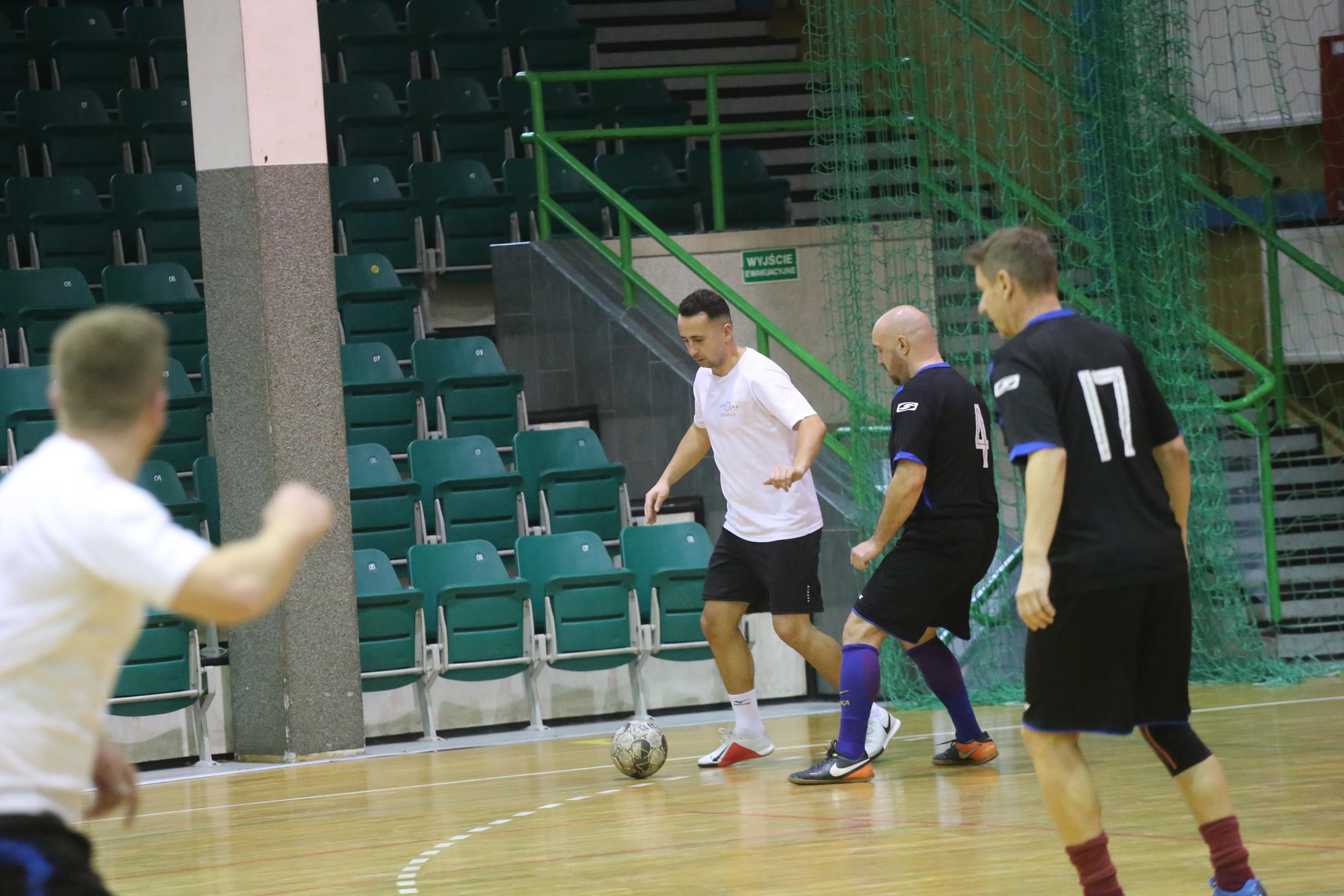 Legnicka Liga Halowa: Łobodziński i spółka pokonali mistrza