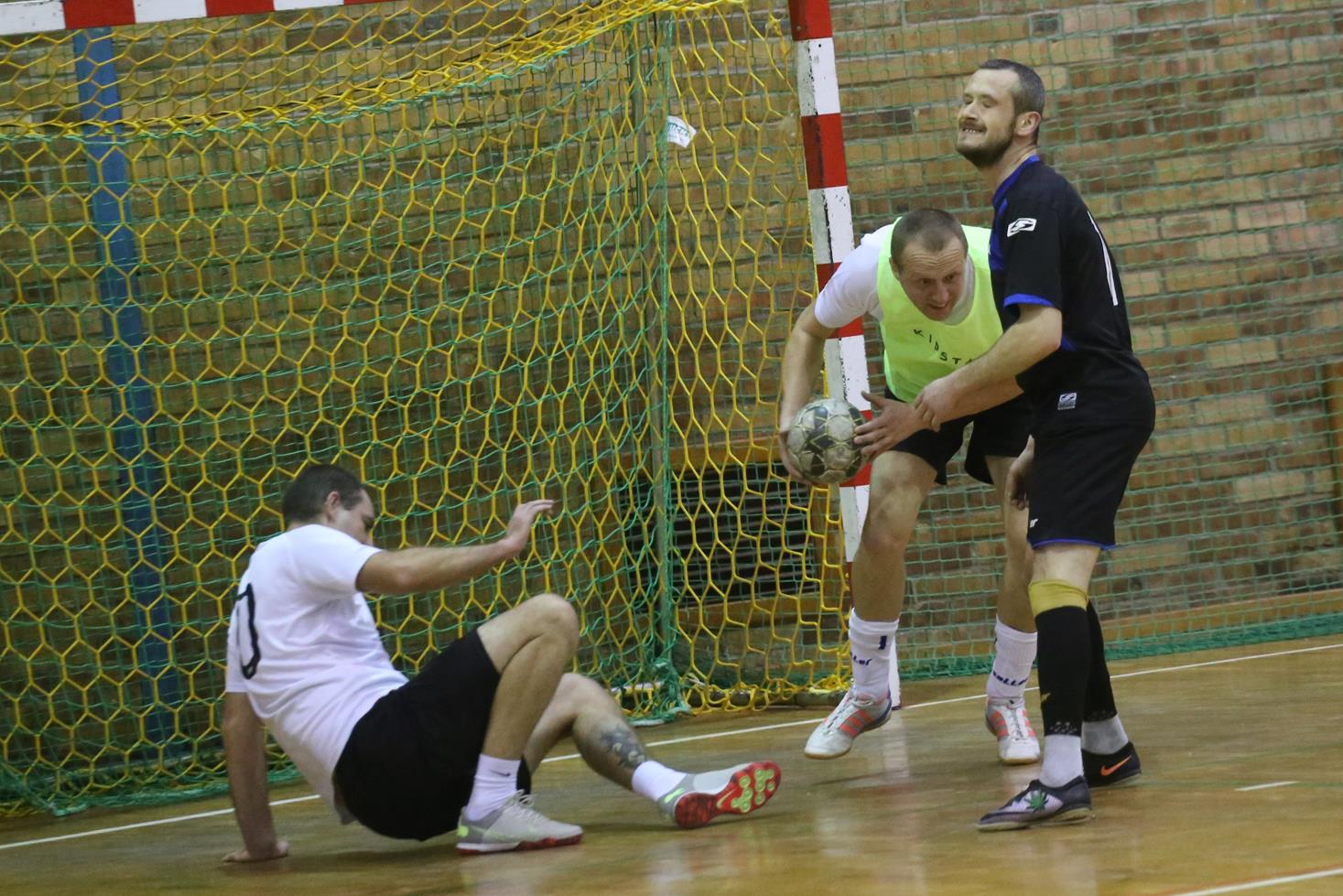 Legnicka Liga Halowa: Łobodziński i spółka pokonali mistrza