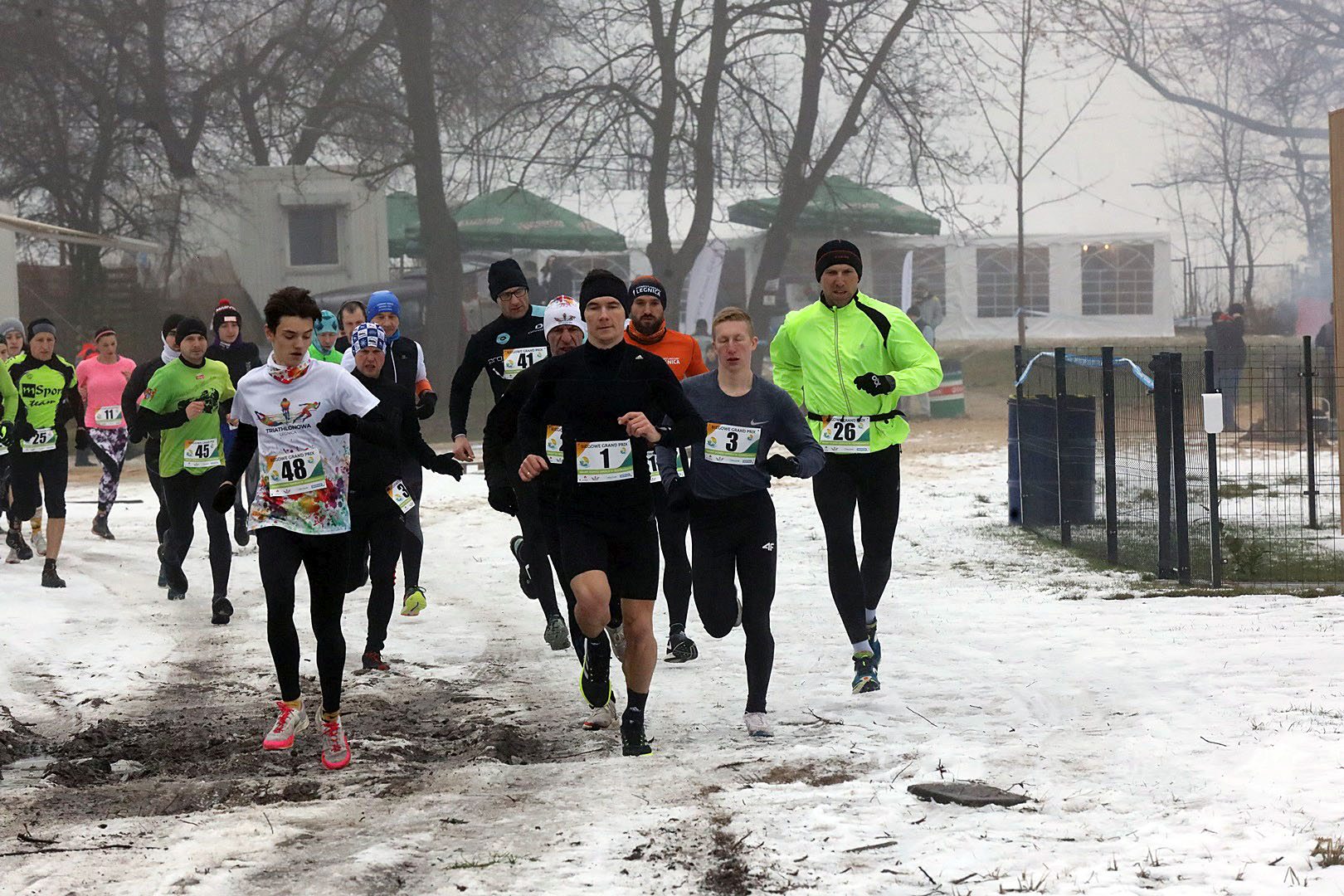 W Krainie Dobrej Energii biegali i morsowali dla Cyprianka