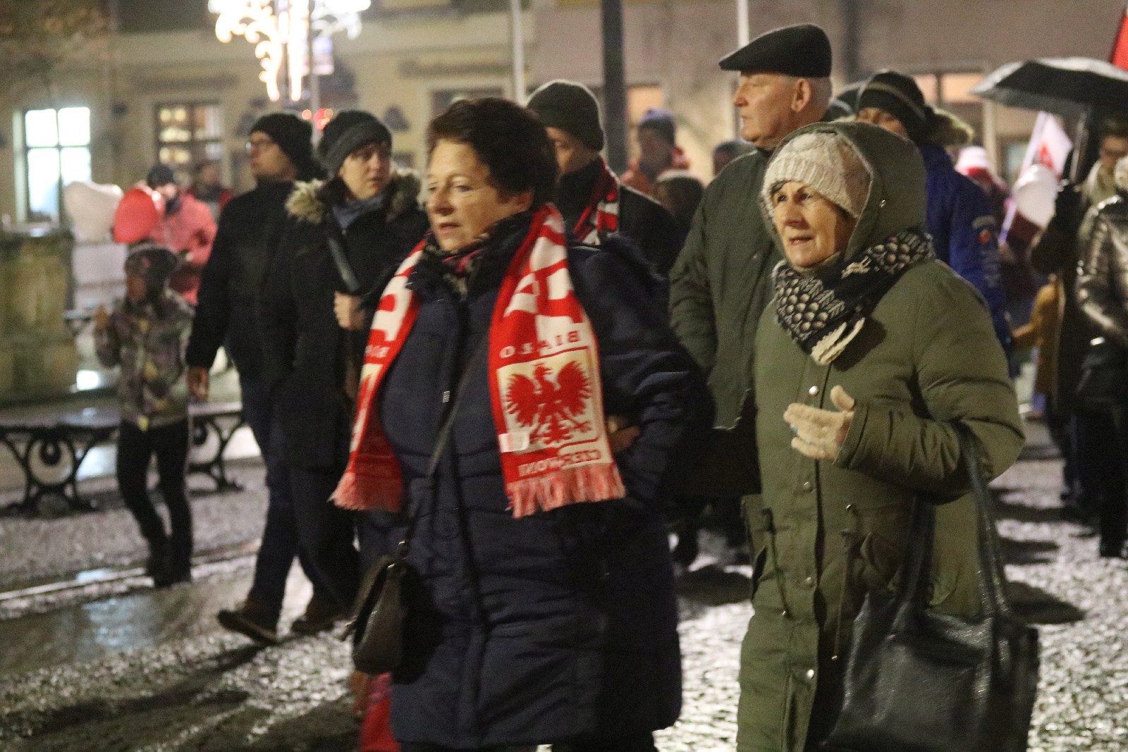 Dwieście osób demonstrowało przeciw „segregacji sanitarnej”