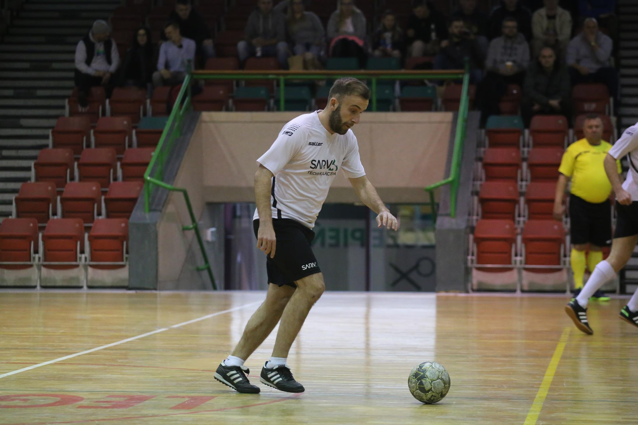 Legnicka Liga Halowa: Łobodziński i spółka pokonali mistrza