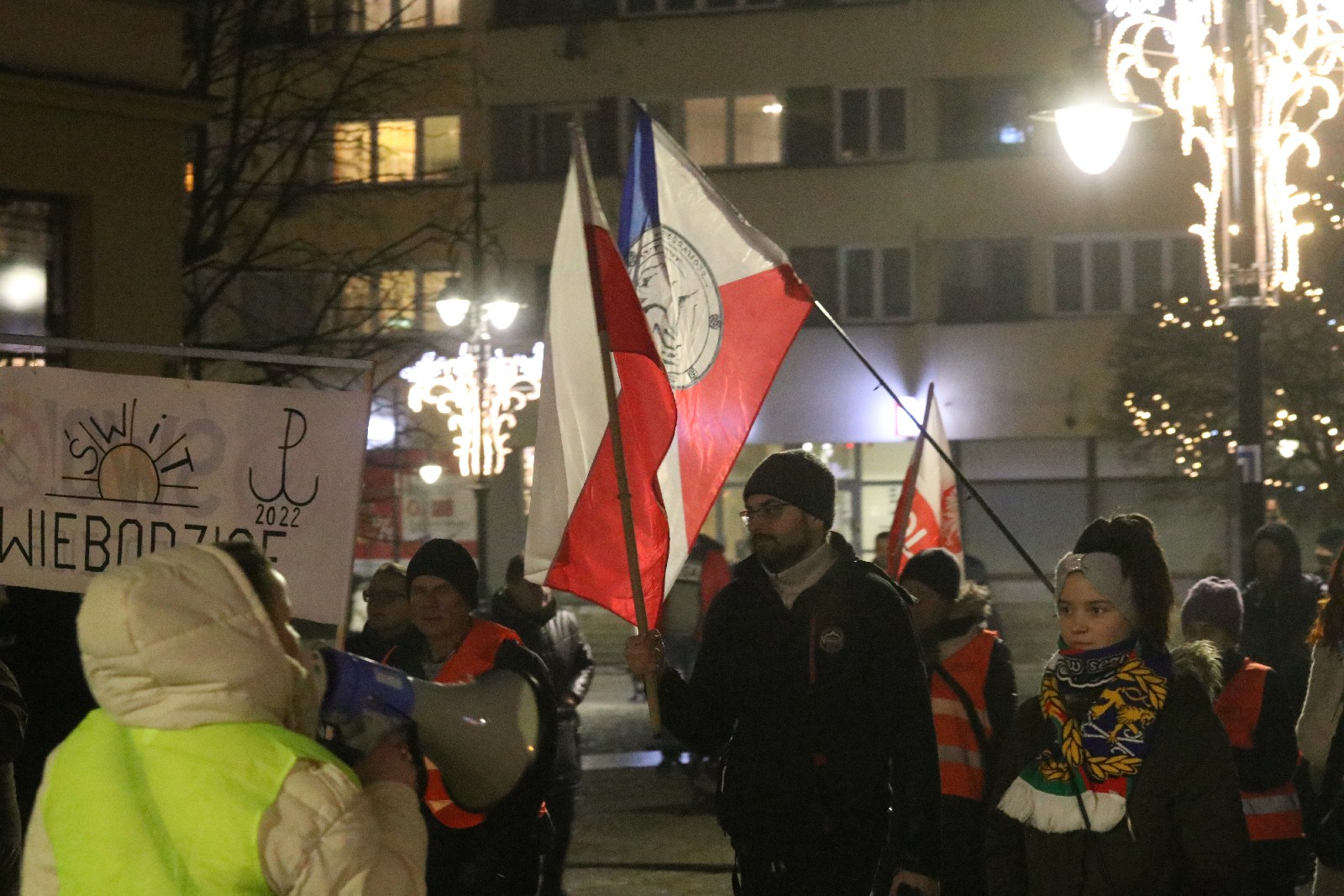 Dwieście osób demonstrowało przeciw „segregacji sanitarnej”