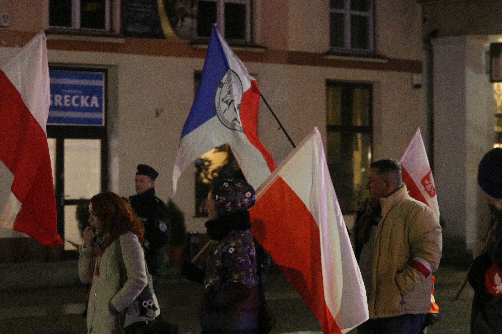 Dwieście osób demonstrowało przeciw „segregacji sanitarnej”