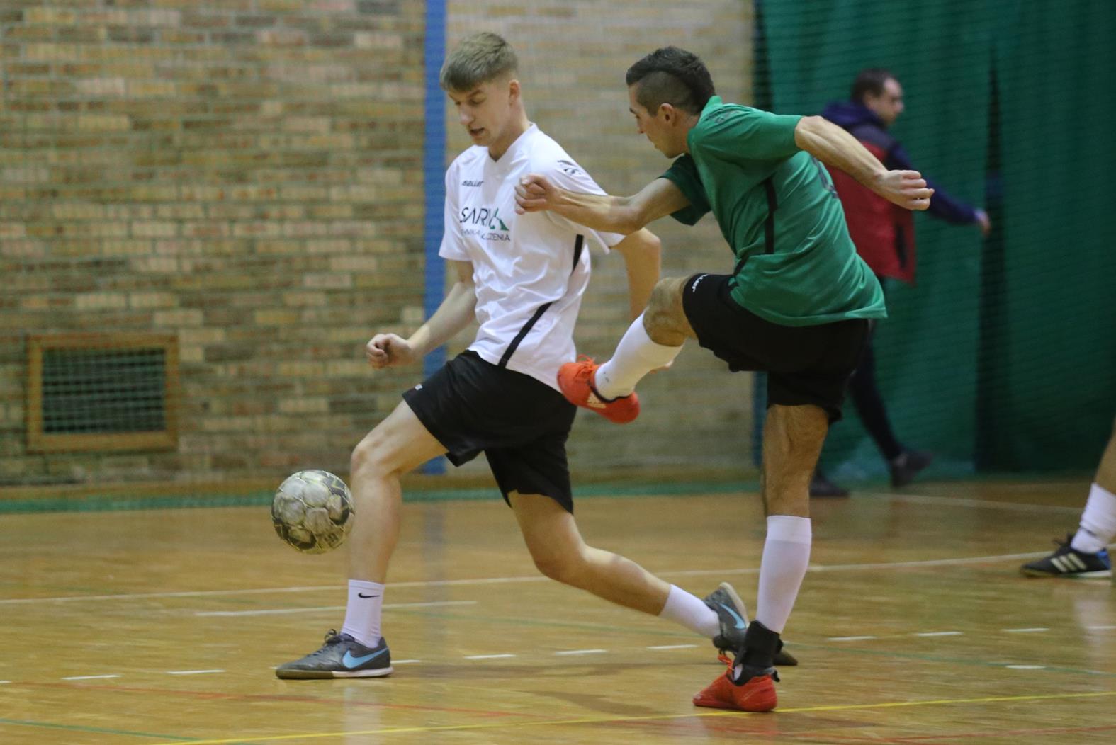 Legnicka Liga Halowa: Łobodziński i spółka pokonali mistrza