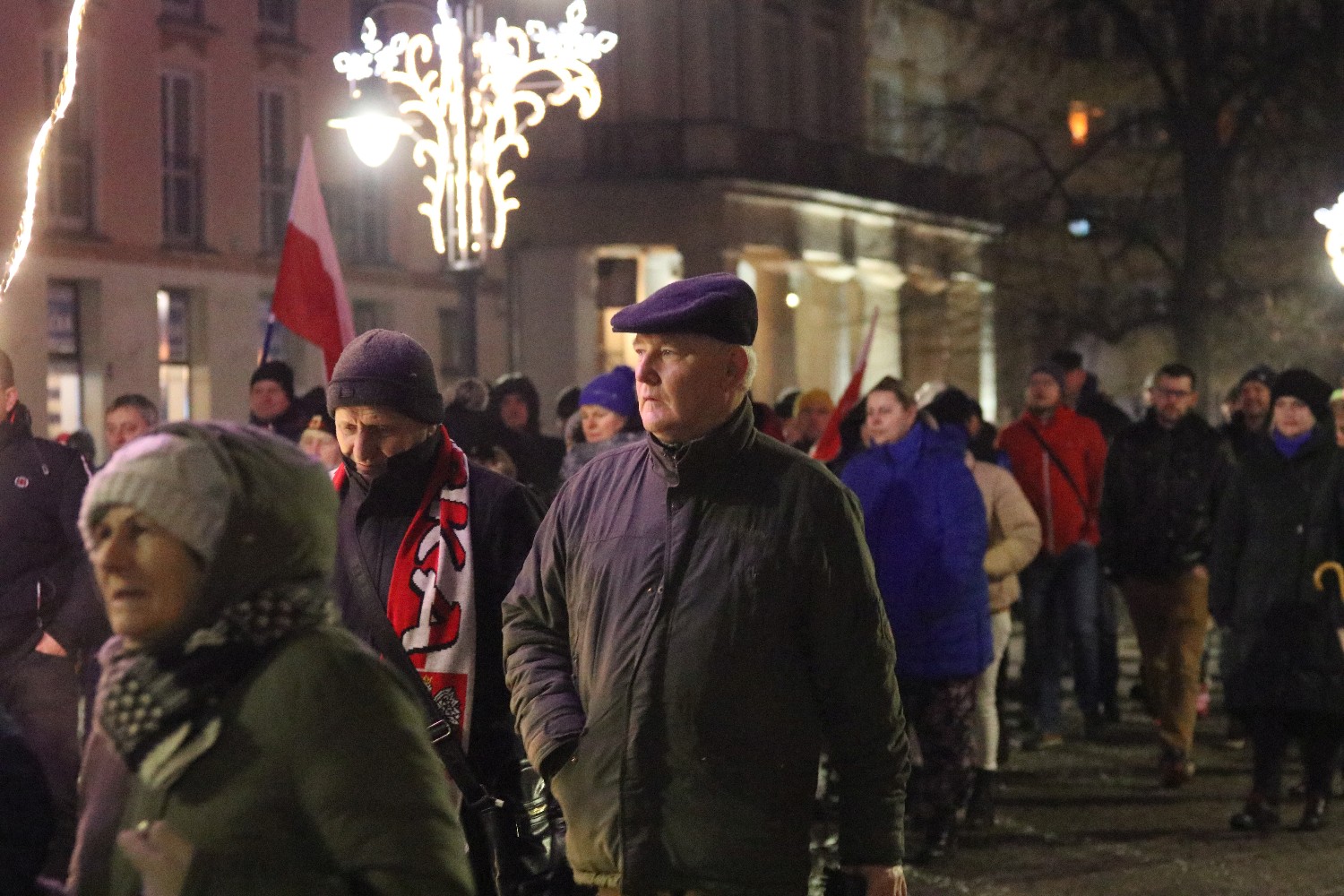 Dwieście osób demonstrowało przeciw „segregacji sanitarnej”