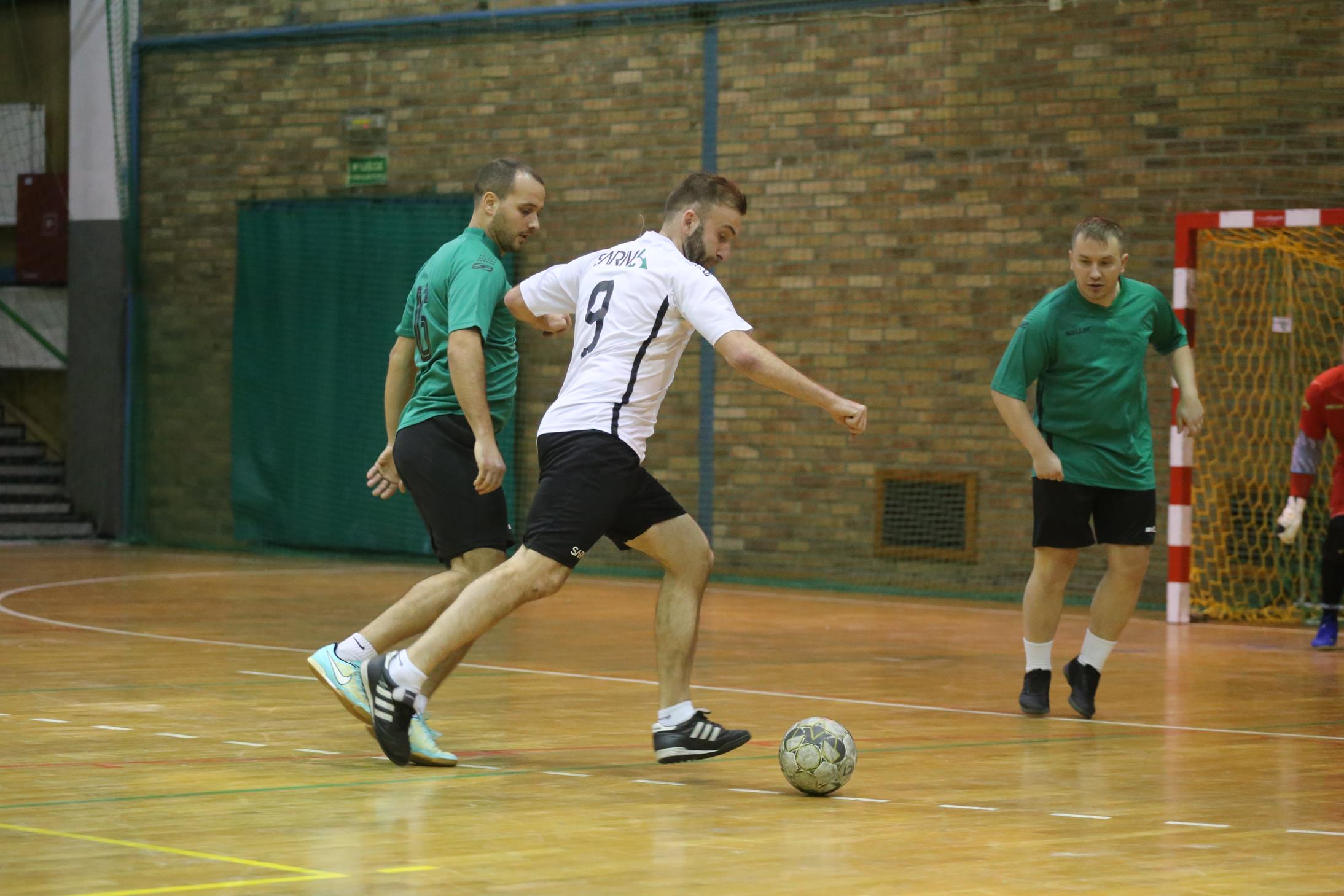 Legnicka Liga Halowa: Łobodziński i spółka pokonali mistrza