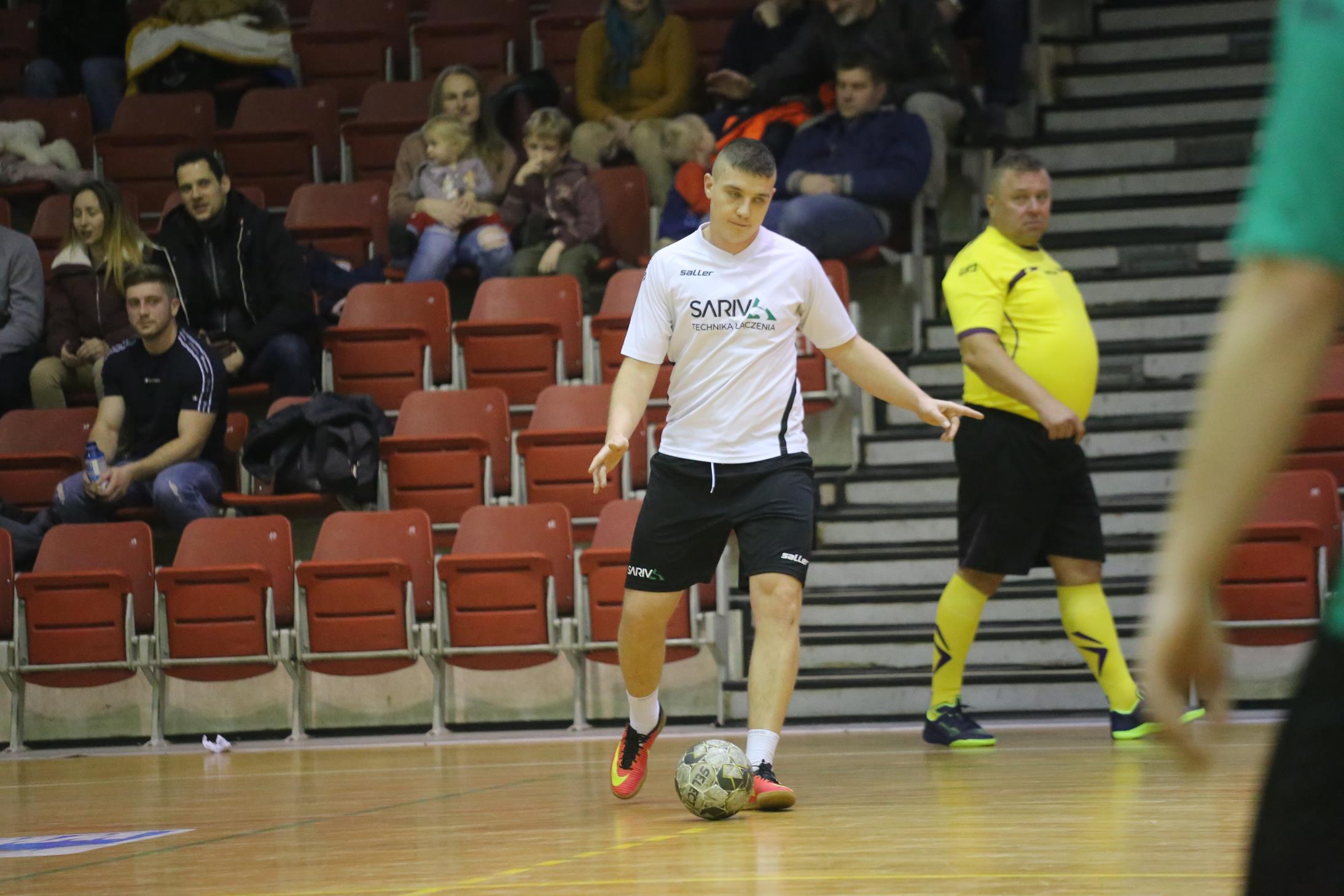 Legnicka Liga Halowa: Łobodziński i spółka pokonali mistrza