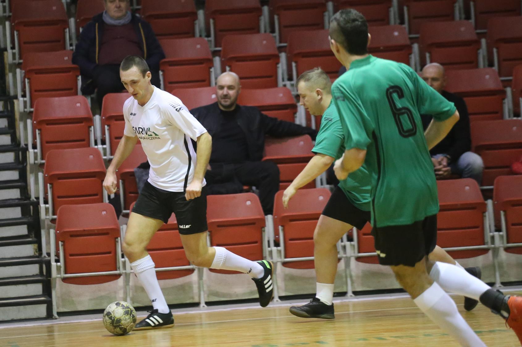 Legnicka Liga Halowa: Łobodziński i spółka pokonali mistrza
