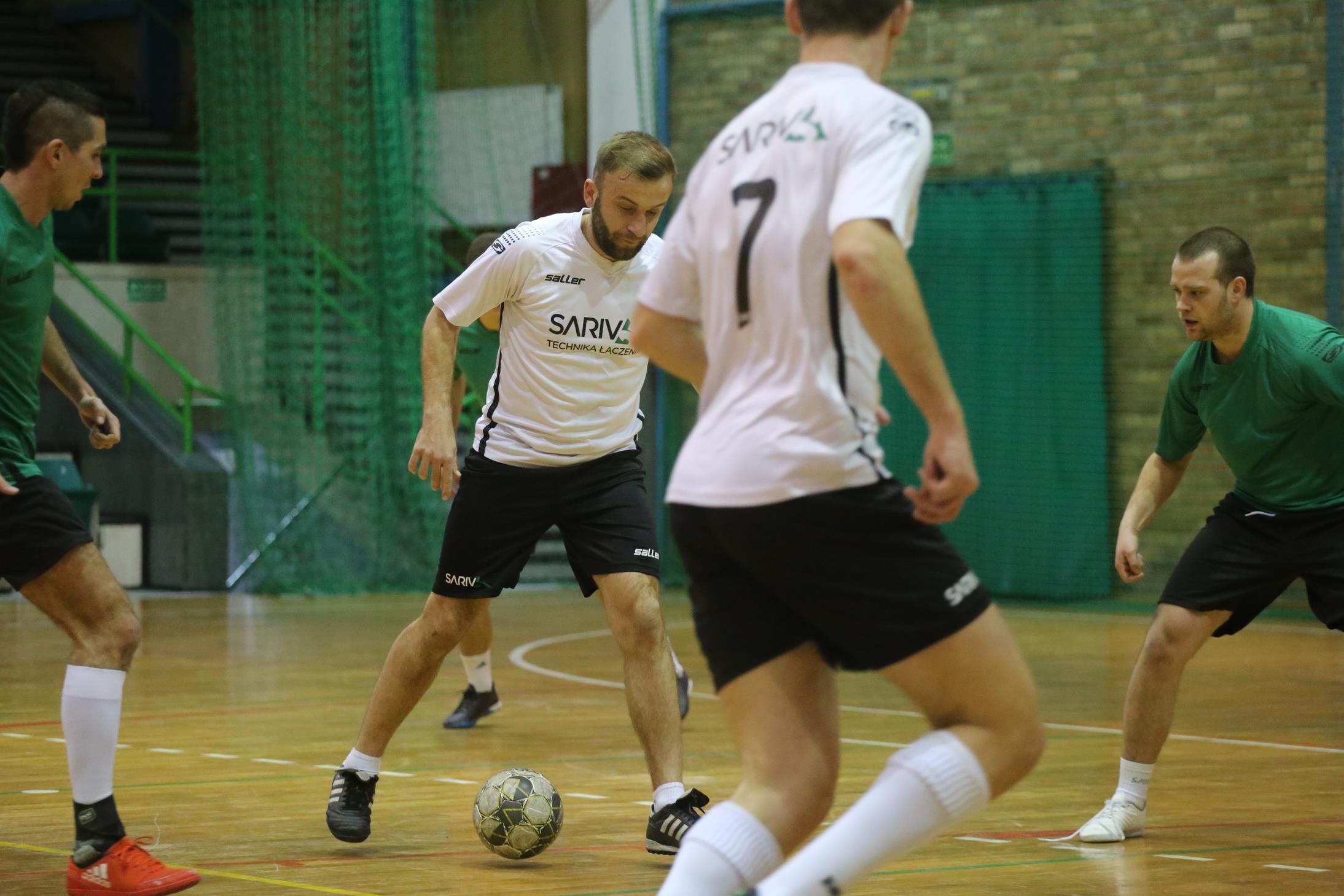 Legnicka Liga Halowa: Łobodziński i spółka pokonali mistrza