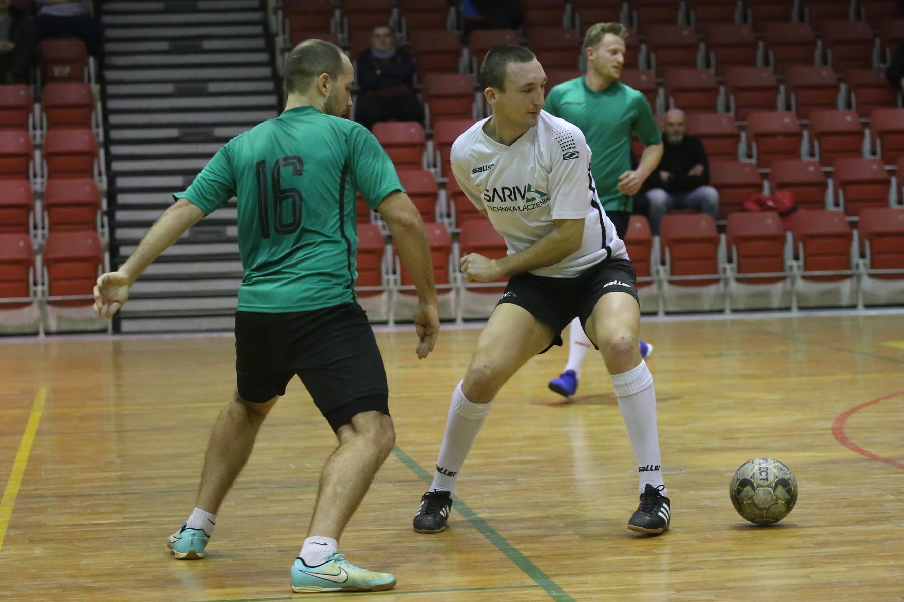 Legnicka Liga Halowa: Łobodziński i spółka pokonali mistrza