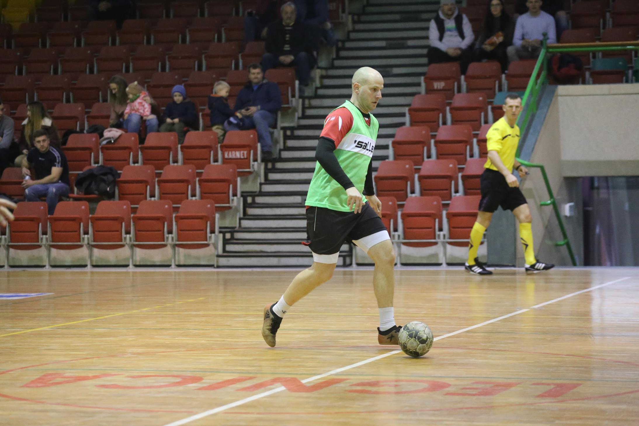 Legnicka Liga Halowa: Łobodziński i spółka pokonali mistrza