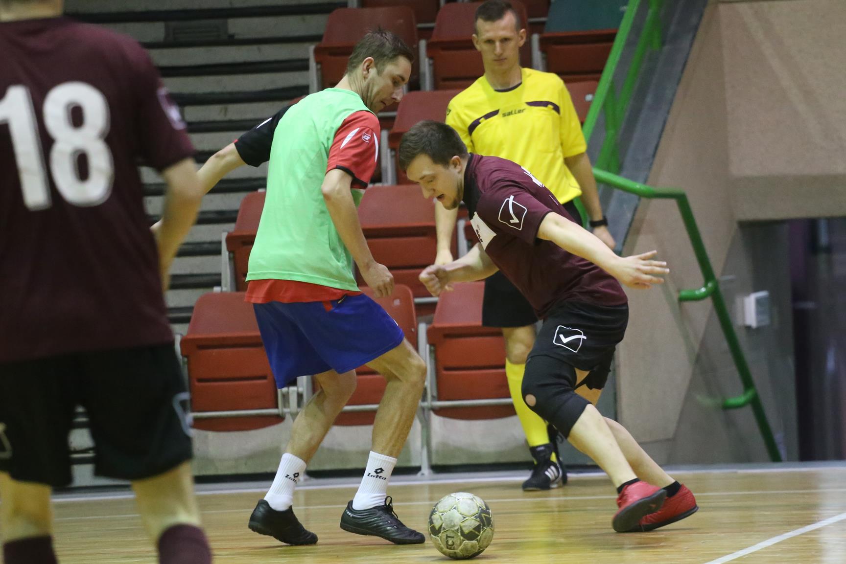 Legnicka Liga Halowa: Łobodziński i spółka pokonali mistrza
