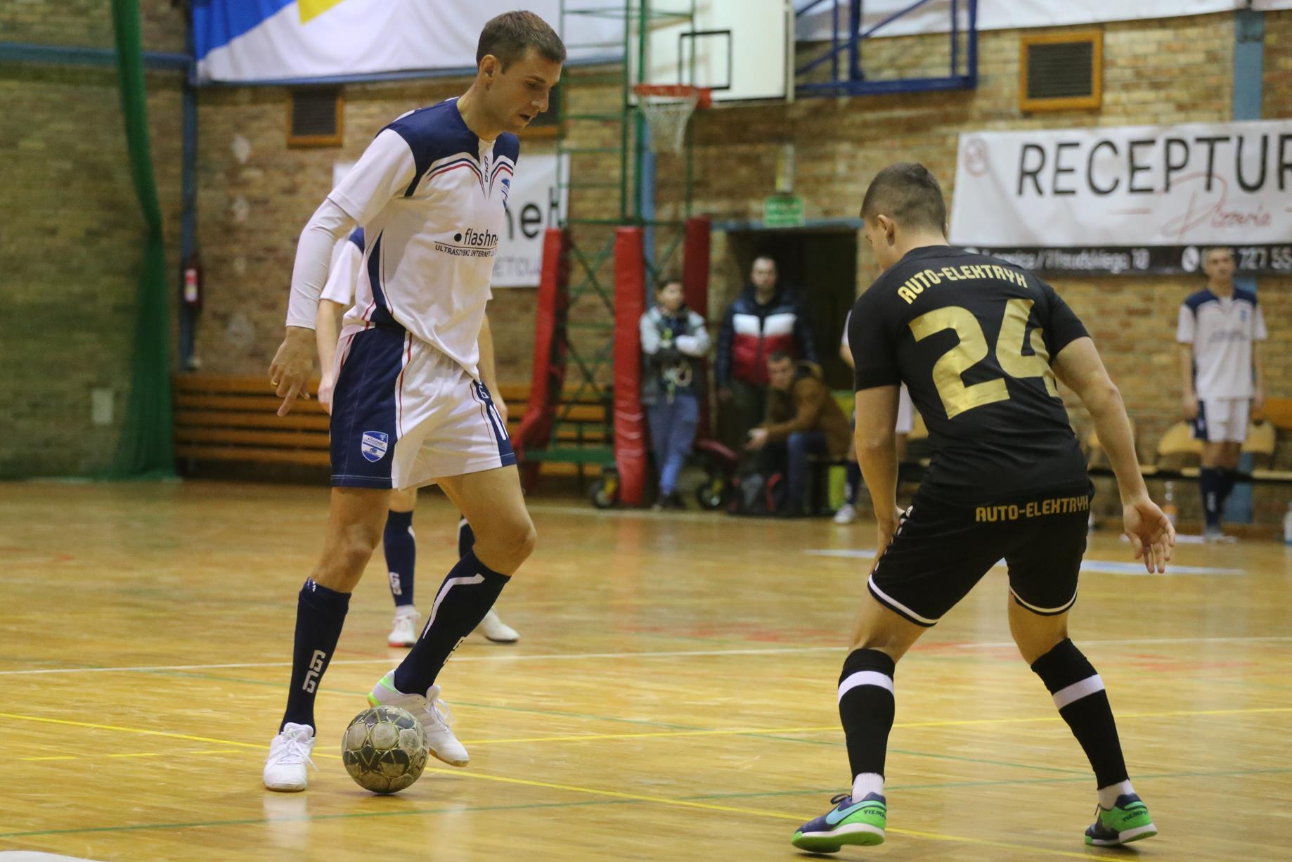 Legnicka Liga Halowa: Łobodziński i spółka pokonali mistrza