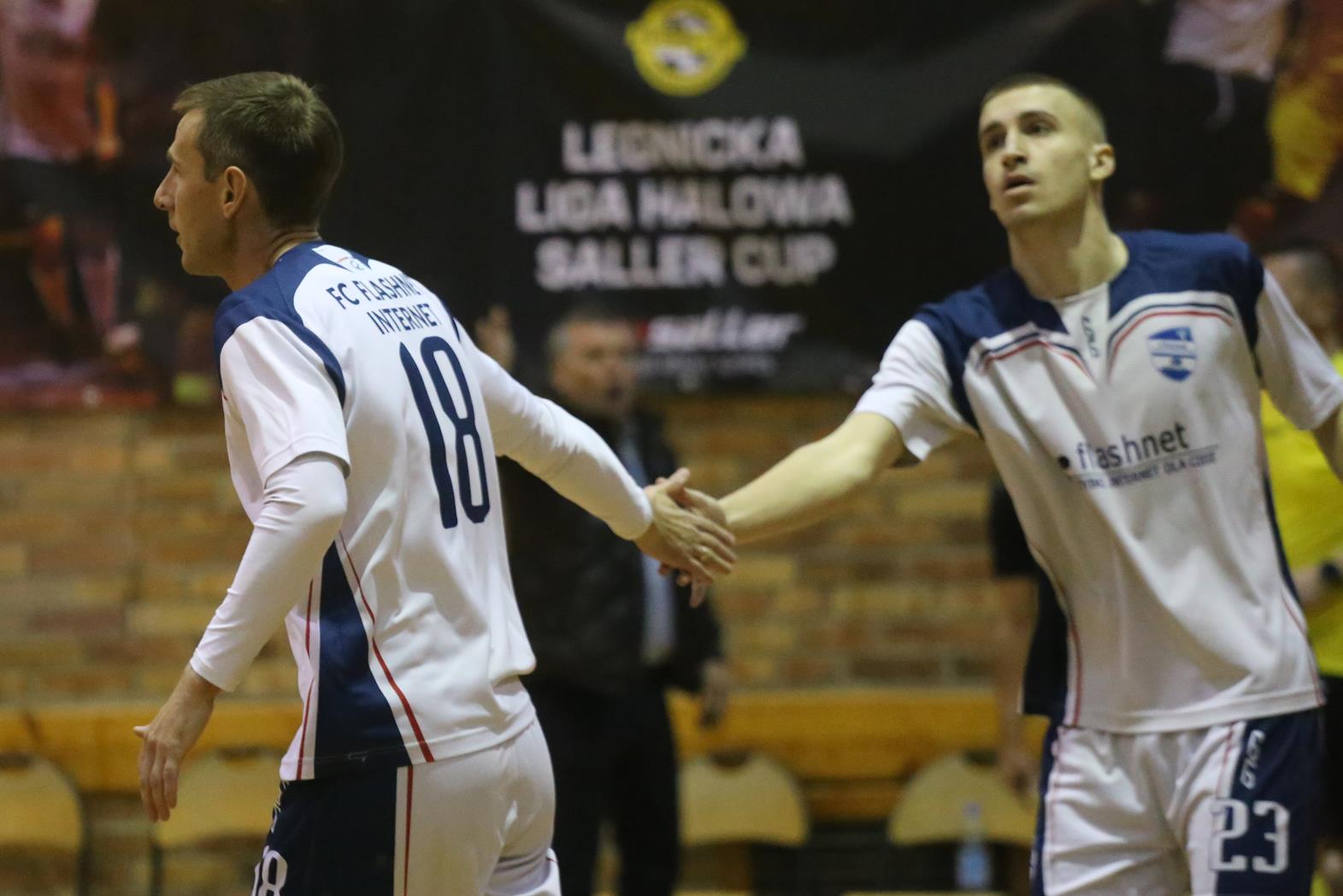 Legnicka Liga Halowa: Łobodziński i spółka pokonali mistrza