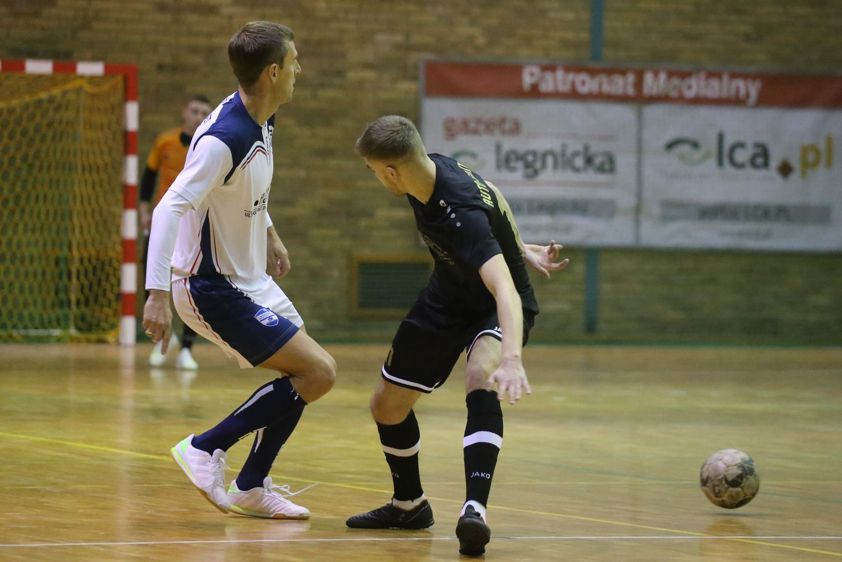 Legnicka Liga Halowa: Łobodziński i spółka pokonali mistrza