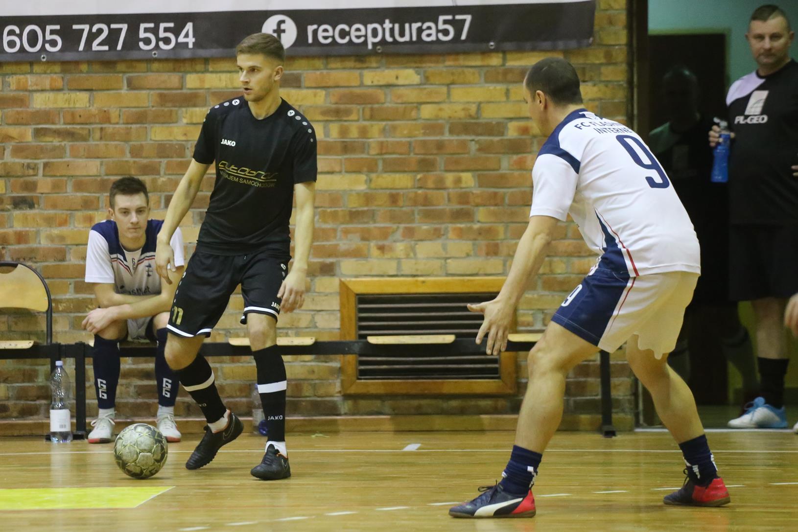 Legnicka Liga Halowa: Łobodziński i spółka pokonali mistrza