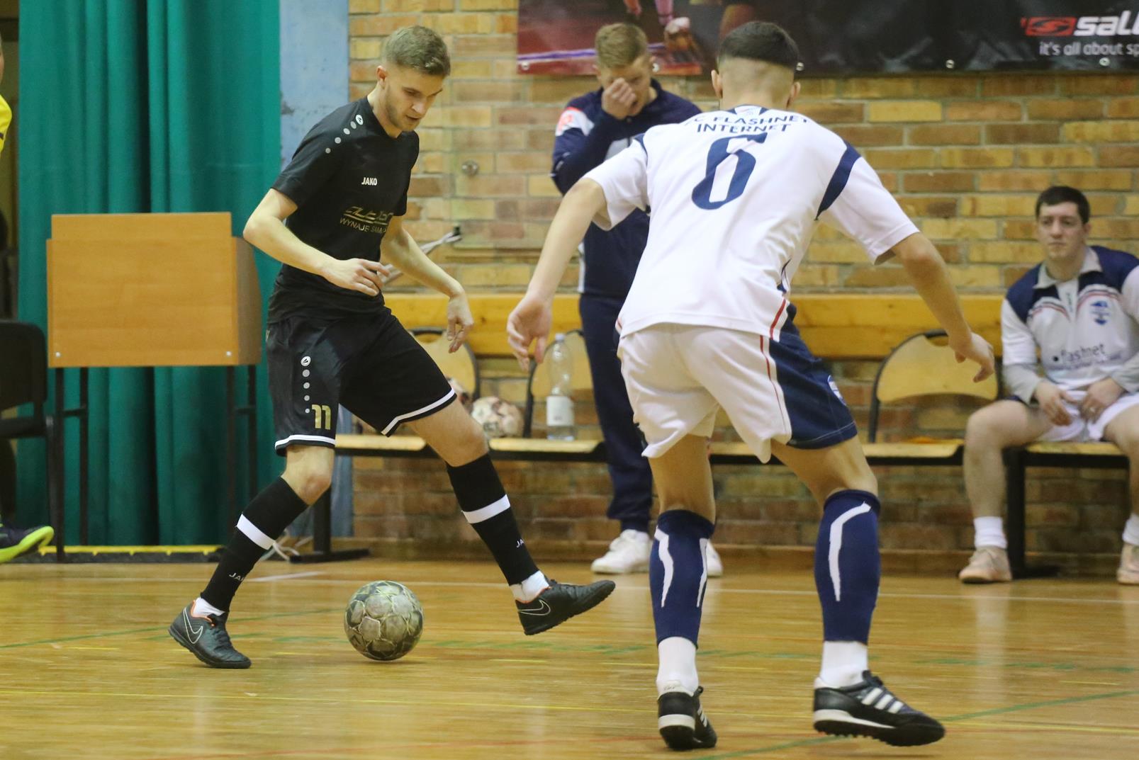 Legnicka Liga Halowa: Łobodziński i spółka pokonali mistrza