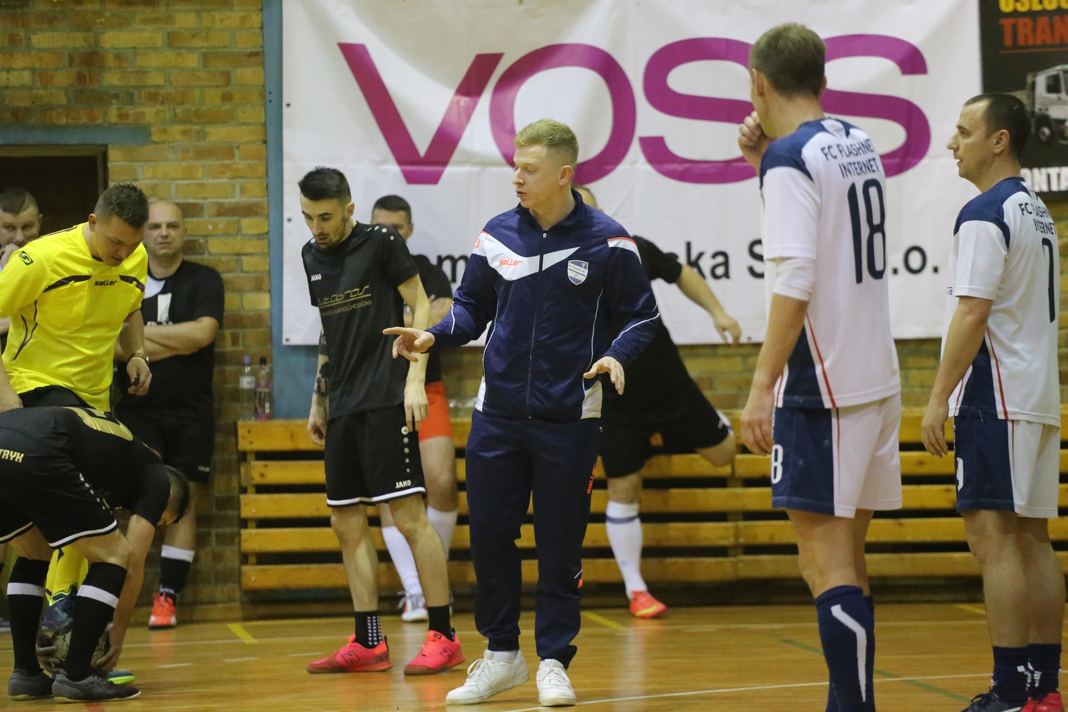 Legnicka Liga Halowa: Łobodziński i spółka pokonali mistrza