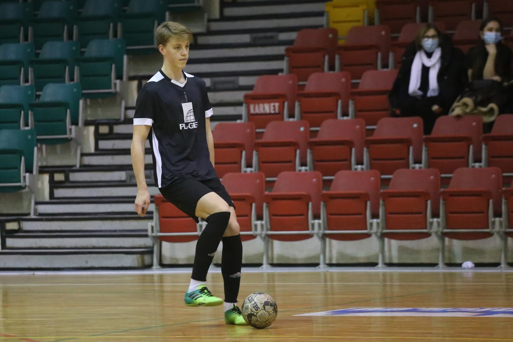 Legnicka Liga Halowa: Łobodziński i spółka pokonali mistrza