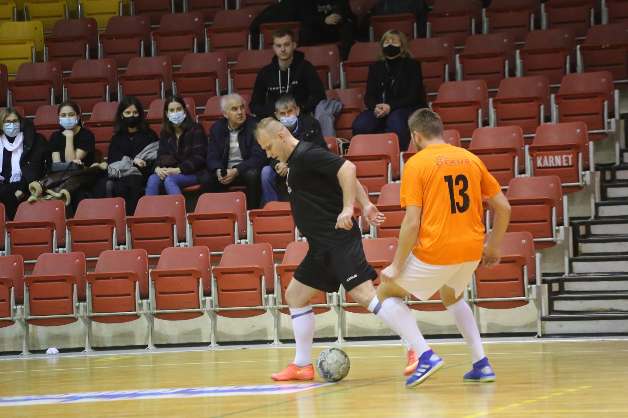 Legnicka Liga Halowa: Łobodziński i spółka pokonali mistrza