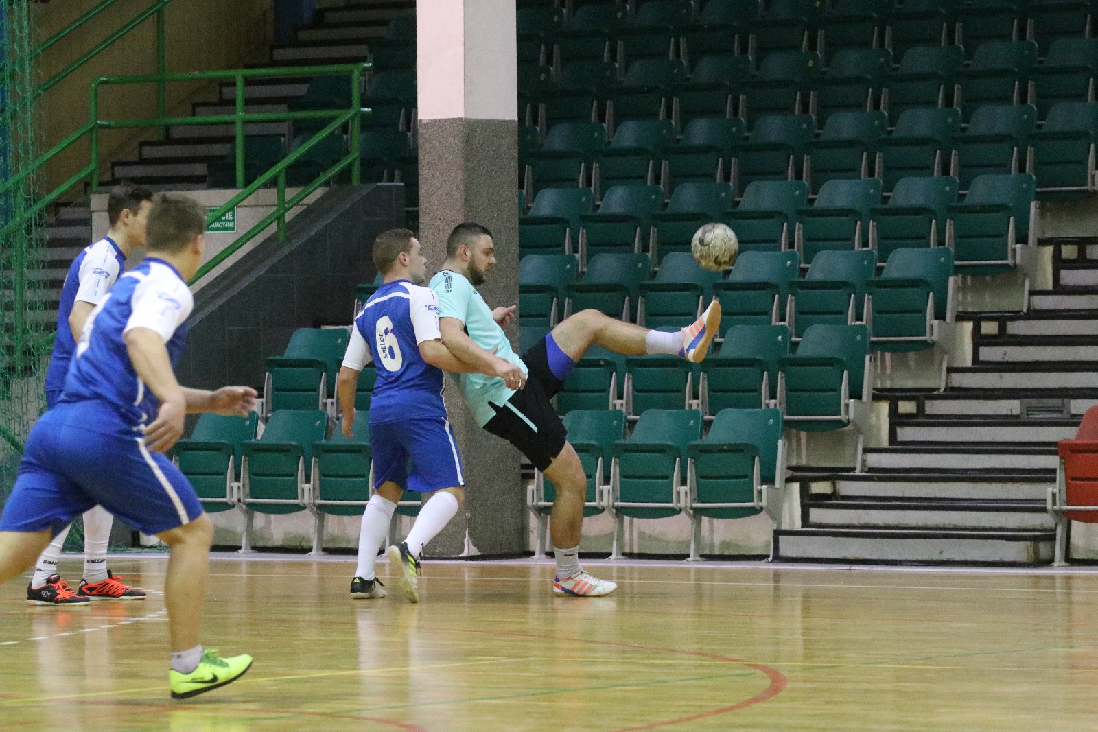 Legnicka Liga Halowa: Łobodziński i spółka pokonali mistrza