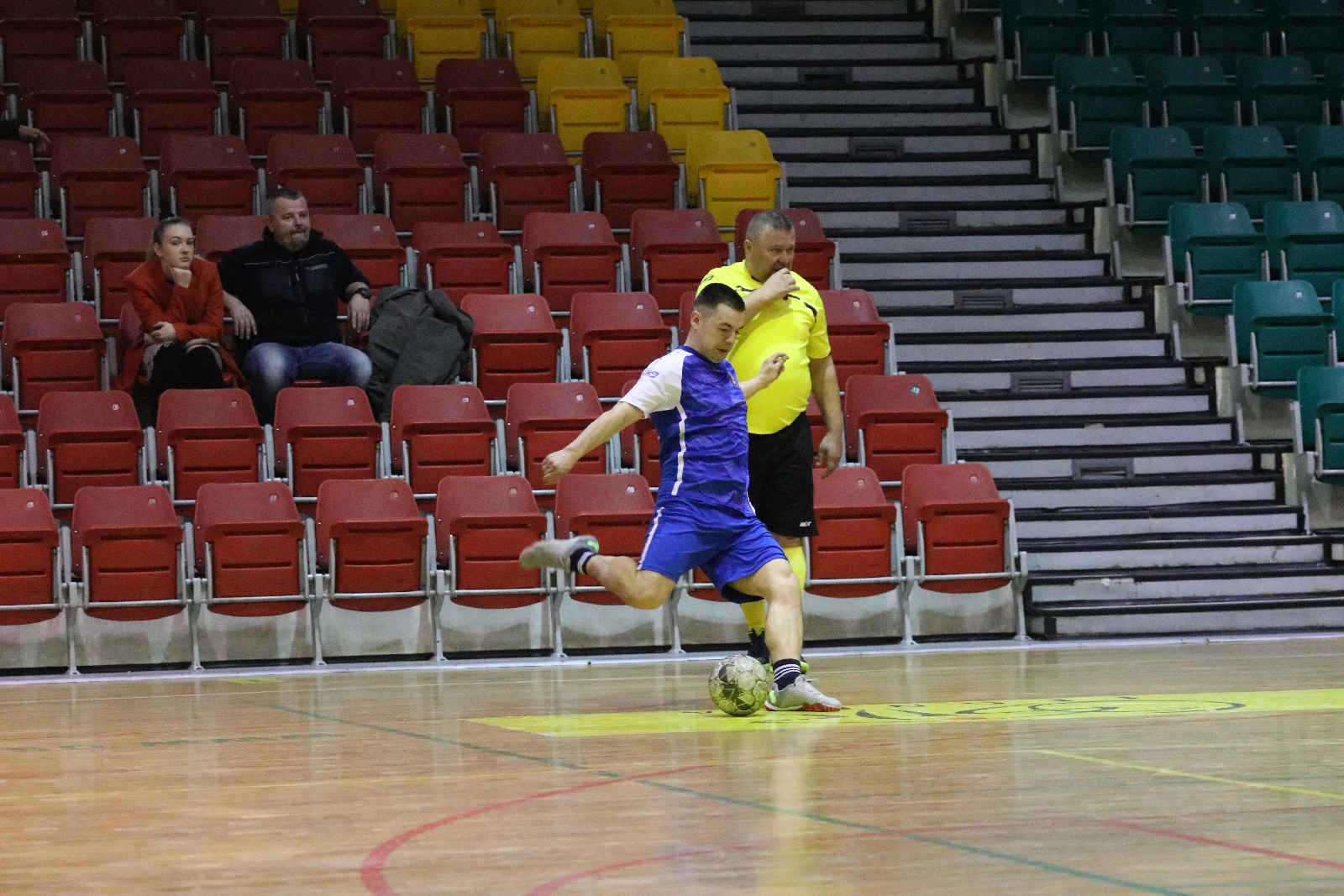 Legnicka Liga Halowa: Łobodziński i spółka pokonali mistrza