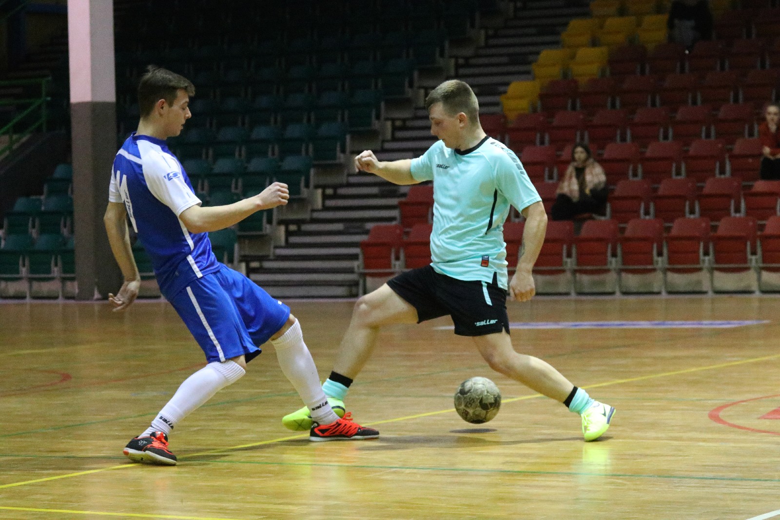 Legnicka Liga Halowa: Łobodziński i spółka pokonali mistrza