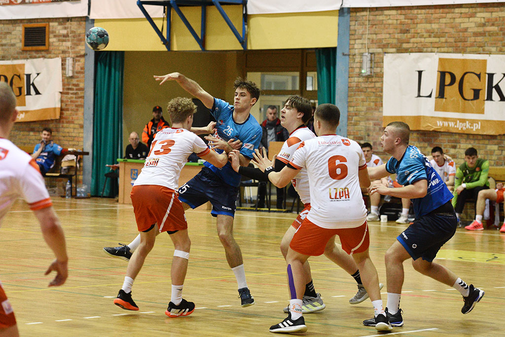 Siódemka Legnica wygrywa z Olimpią i melduje się w 1/4 MPJ