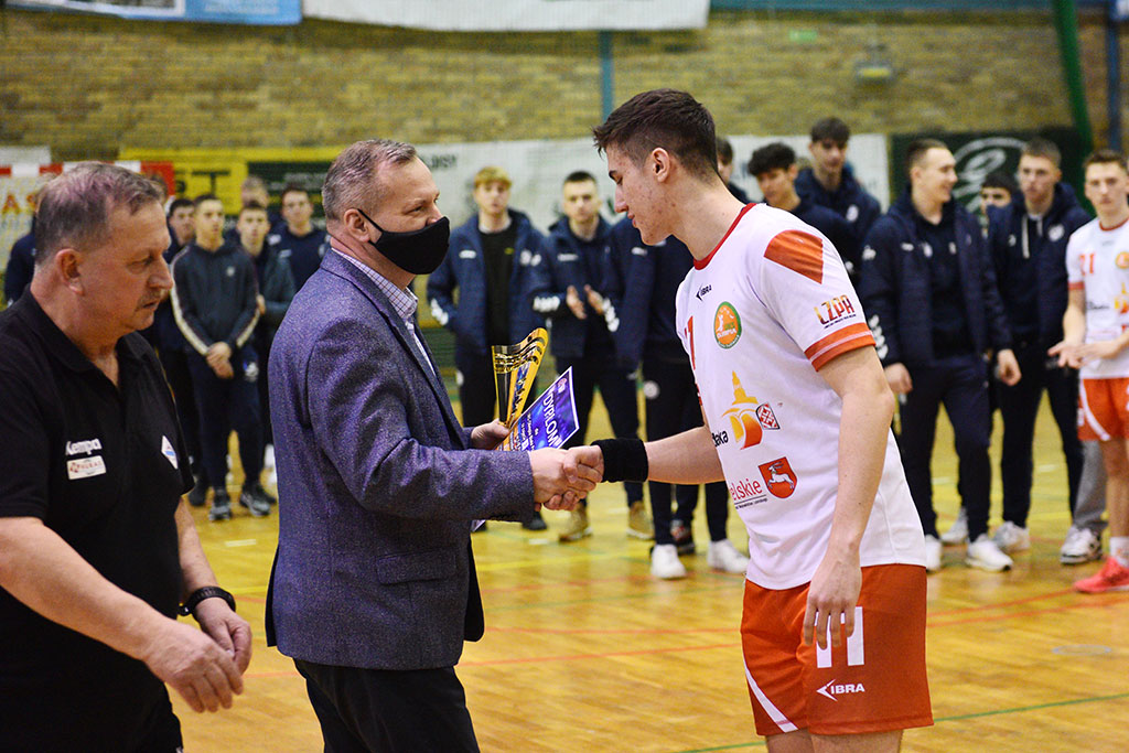 Siódemka Legnica wygrywa z Olimpią i melduje się w 1/4 MPJ
