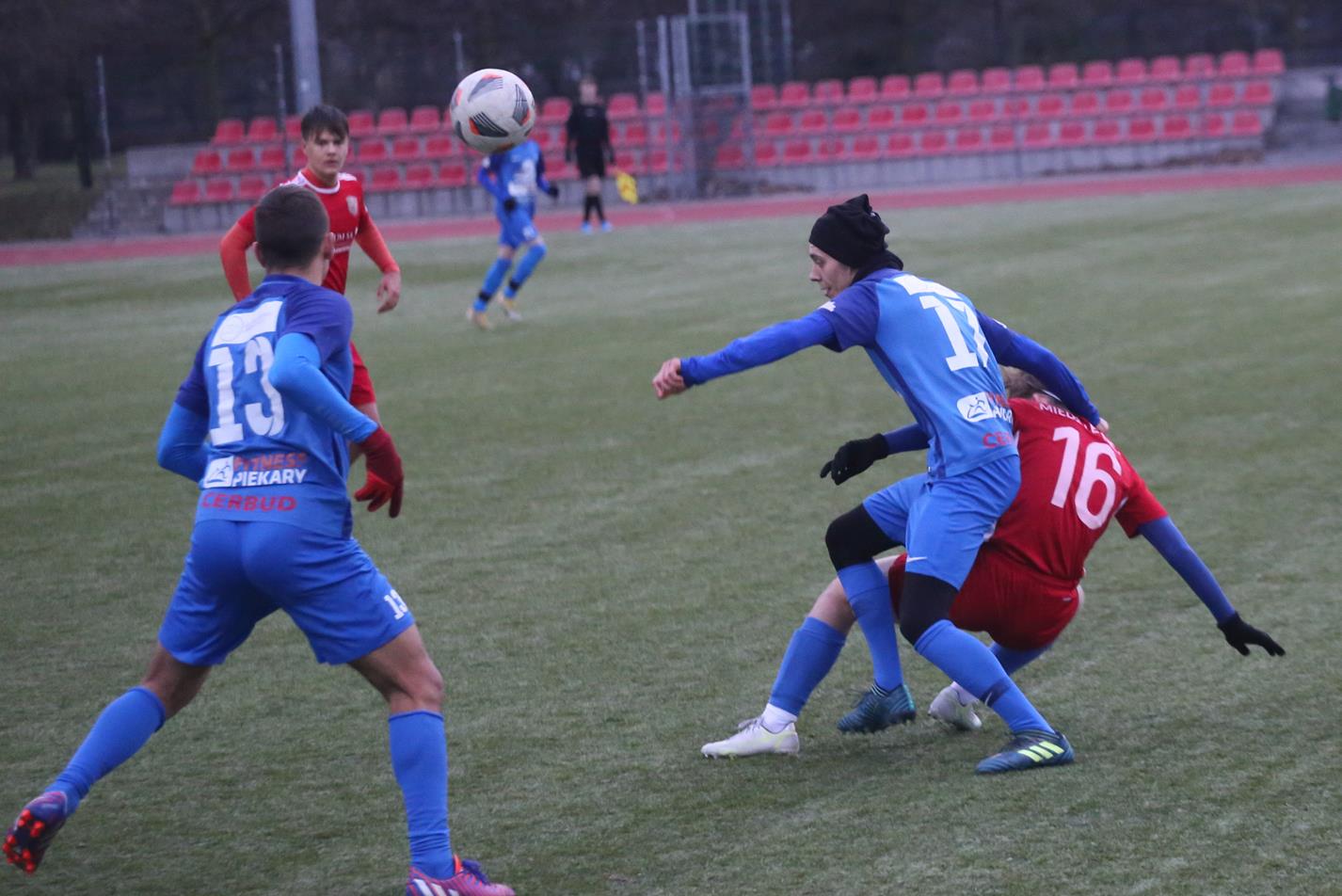 Pierwszy sparing lidera 4. ligi. Mewa pokonała Miedź  U-17