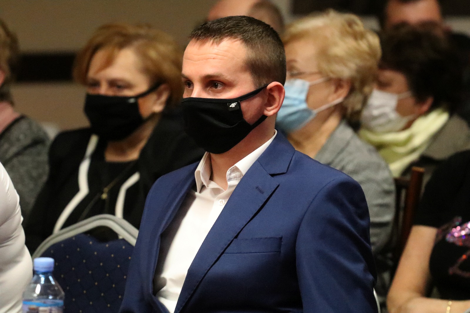 Uroczysta sesja w Kunicach. Józef Pieróg złożył ślubowanie