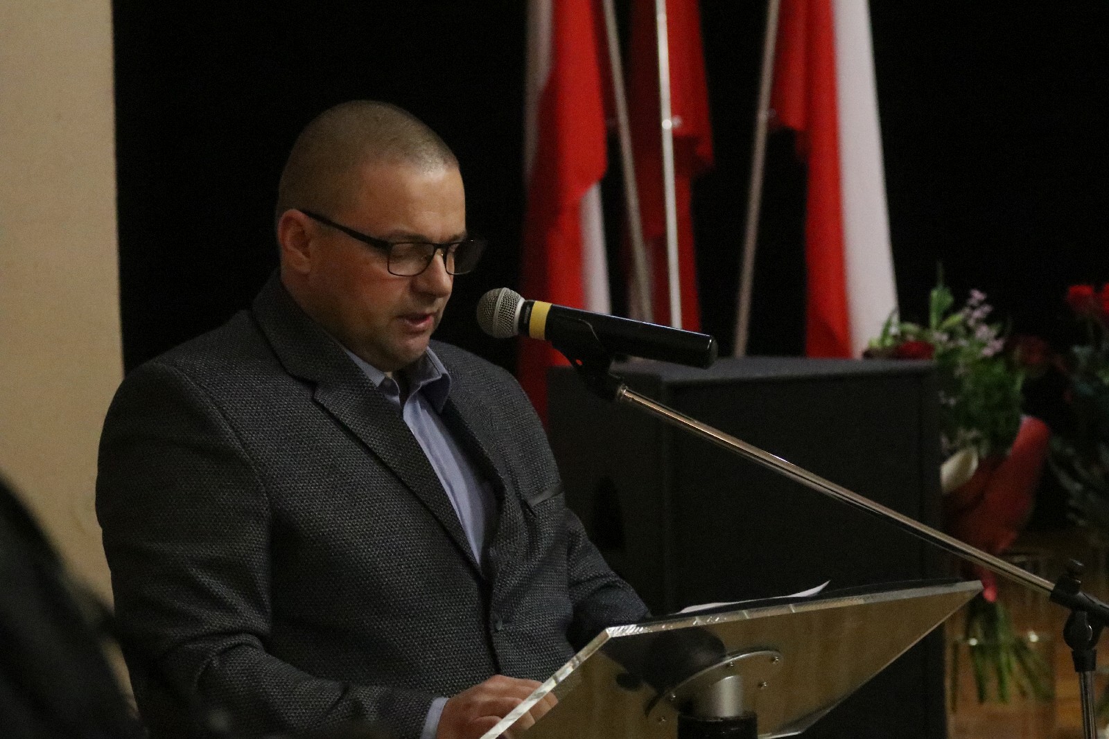 Uroczysta sesja w Kunicach. Józef Pieróg złożył ślubowanie
